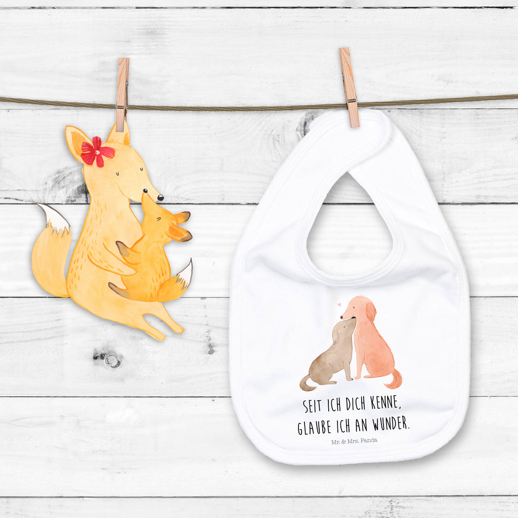 Organic Babylätzchen Hunde Liebe Baby, Lätzchen, Spucktuch, Sabberlätzchen, Klettlätzchen, Babygeschenk, Baby Lätzchen, Geschenk für Geburt, Geschenk zur Geburt, Baby Spucktuch, Babyausstattung, Geschenkidee für Babyparty, Hund, Hundemotiv, Haustier, Hunderasse, Tierliebhaber, Hundebesitzer, Sprüche, Liebe, Hund. Hunde, Kuss, Vertrauen, Kuscheln, Herz