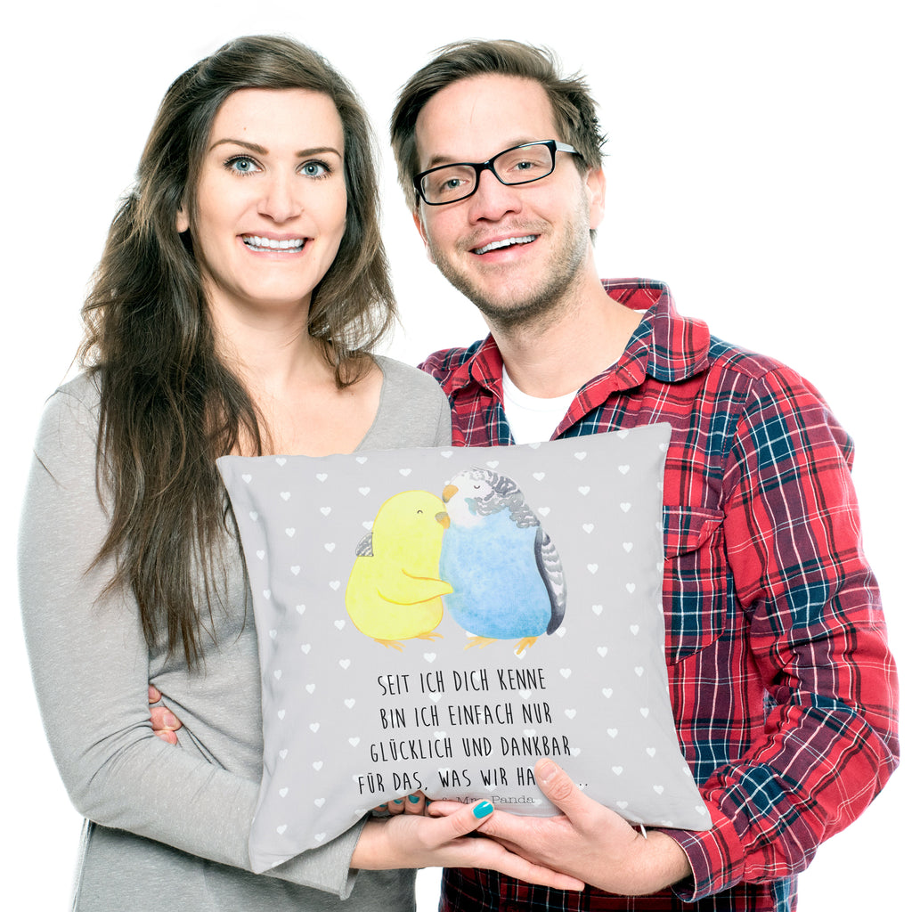40x40 Kissen Wellensittich Liebe Kissenhülle, Kopfkissen, Sofakissen, Dekokissen, Motivkissen, Liebe, Partner, Freund, Freundin, Ehemann, Ehefrau, Heiraten, Verlobung, Heiratsantrag, Liebesgeschenk, Jahrestag, Hocheitstag, Vögel, Wellensittich, Nähe, Kuscheln, Vertrauen
