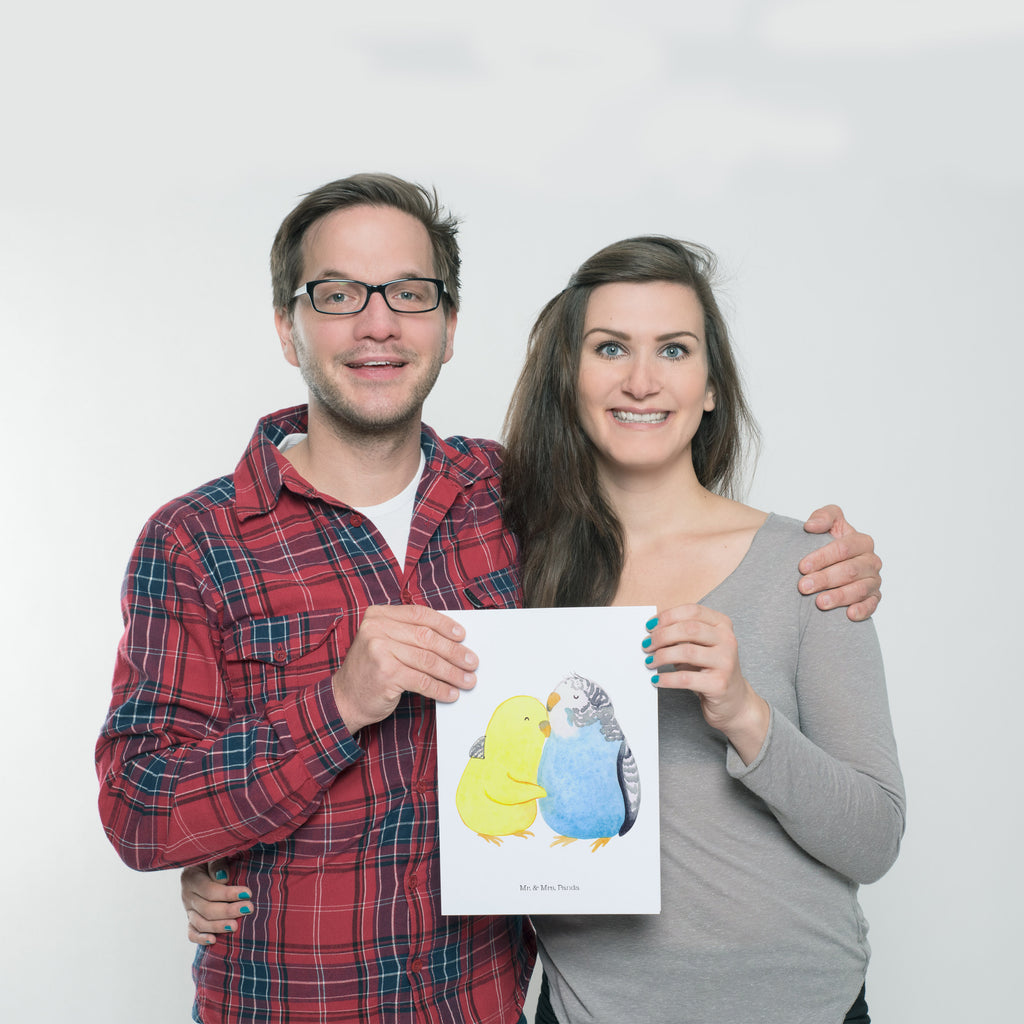 Poster Wellensittich Liebe Poster, Wandposter, Bild, Wanddeko, Küchenposter, Kinderposter, Wanddeko Bild, Raumdekoration, Wanddekoration, Handgemaltes Poster, Mr. & Mrs. Panda Poster, Designposter, Kunstdruck, Posterdruck, Liebe, Partner, Freund, Freundin, Ehemann, Ehefrau, Heiraten, Verlobung, Heiratsantrag, Liebesgeschenk, Jahrestag, Hocheitstag, Vögel, Wellensittich, Nähe, Kuscheln, Vertrauen