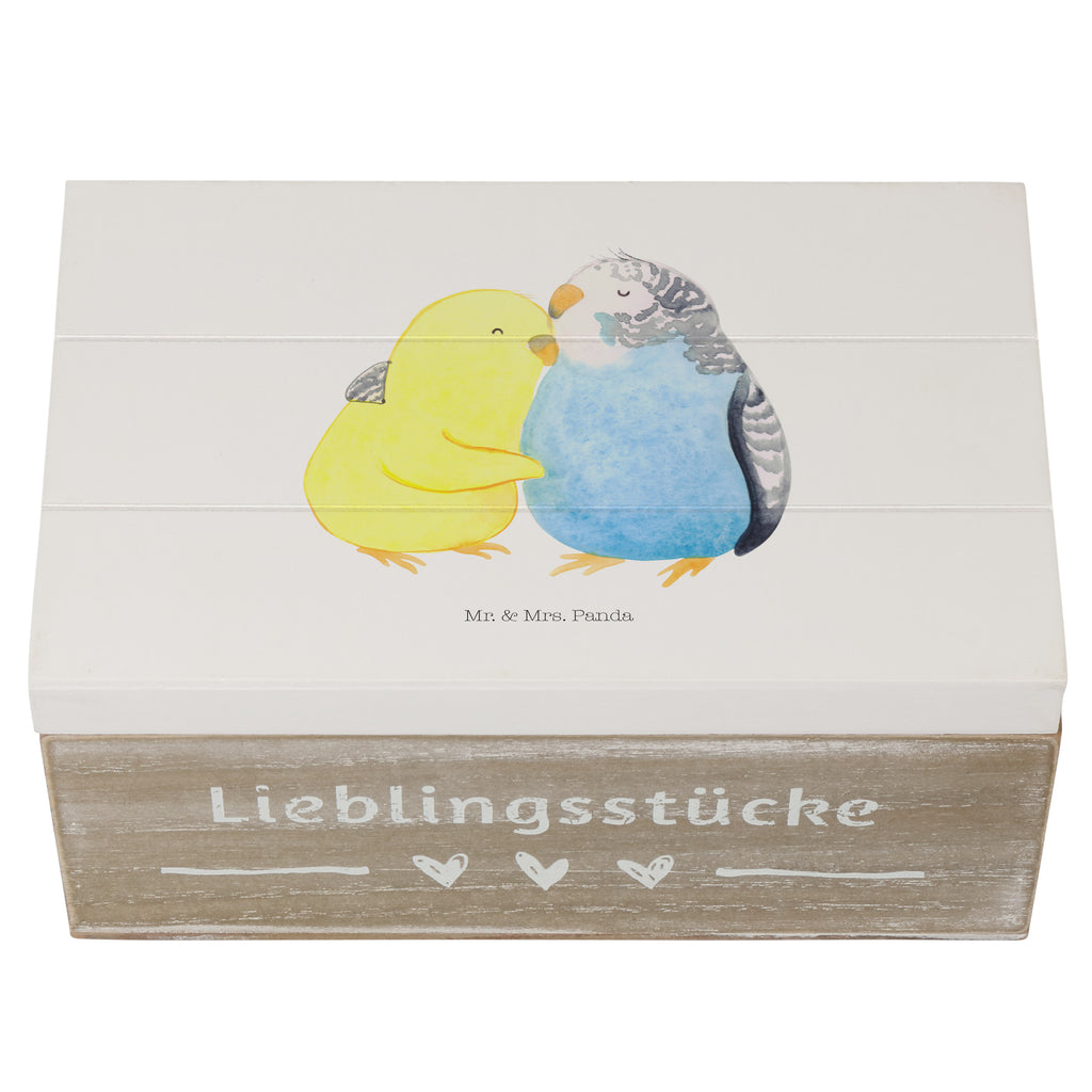 Holzkiste Wellensittich Liebe Holzkiste, Kiste, Schatzkiste, Truhe, Schatulle, XXL, Erinnerungsbox, Erinnerungskiste, Dekokiste, Aufbewahrungsbox, Liebe, Partner, Freund, Freundin, Ehemann, Ehefrau, Heiraten, Verlobung, Heiratsantrag, Liebesgeschenk, Jahrestag, Hocheitstag, Vögel, Wellensittich, Nähe, Kuscheln, Vertrauen