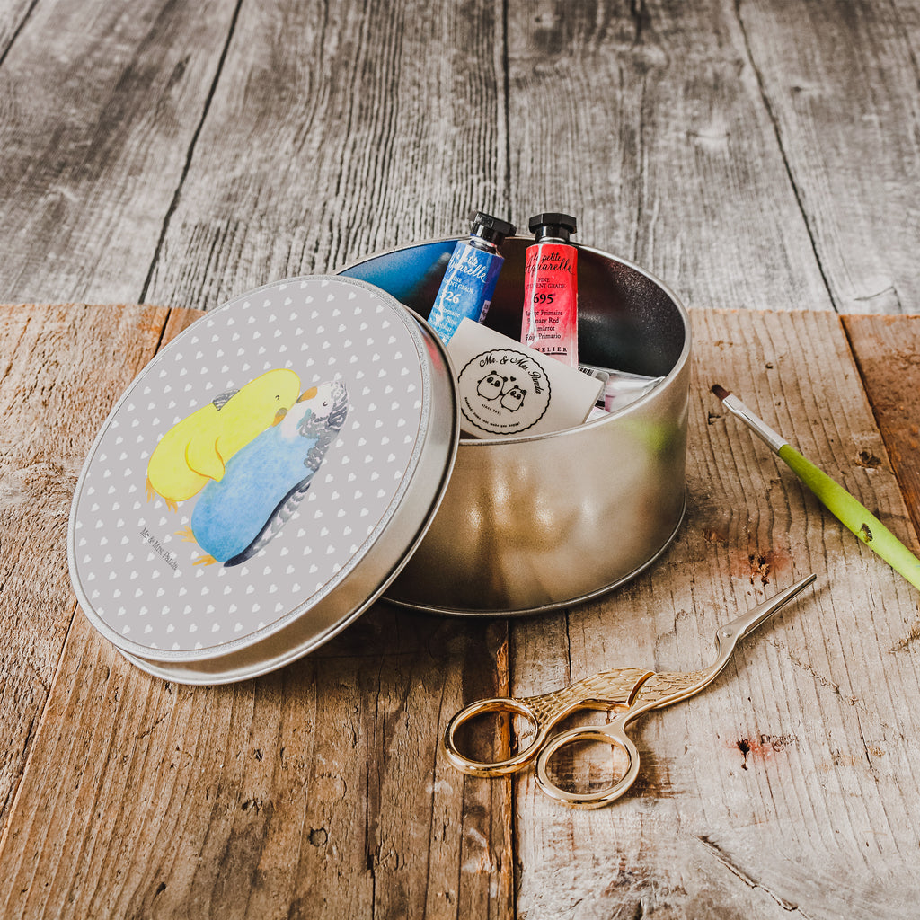 Blechdose rund Wellensittich Liebe Metalldose, Keksdose, Dose, Vorratsdose, Geschenkbox, Liebe, Partner, Freund, Freundin, Ehemann, Ehefrau, Heiraten, Verlobung, Heiratsantrag, Liebesgeschenk, Jahrestag, Hocheitstag, Vögel, Wellensittich, Nähe, Kuscheln, Vertrauen