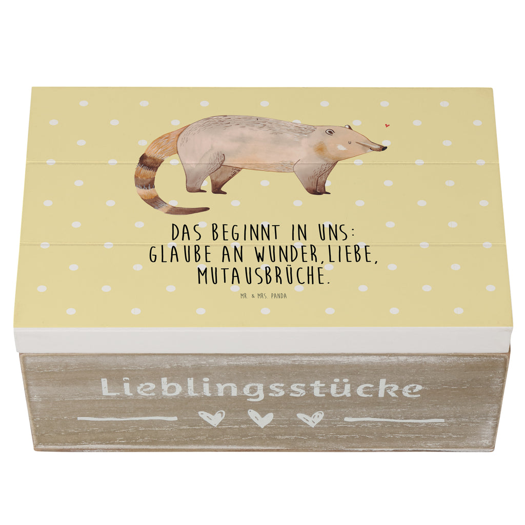 Holzkiste Nasenbär Holzkiste, Kiste, Schatzkiste, Truhe, Schatulle, XXL, Erinnerungsbox, Erinnerungskiste, Dekokiste, Aufbewahrungsbox, Tiermotive, Gute Laune, lustige Sprüche, Tiere, Nasenbär, Nasenbären, Rüsselbär, Bär