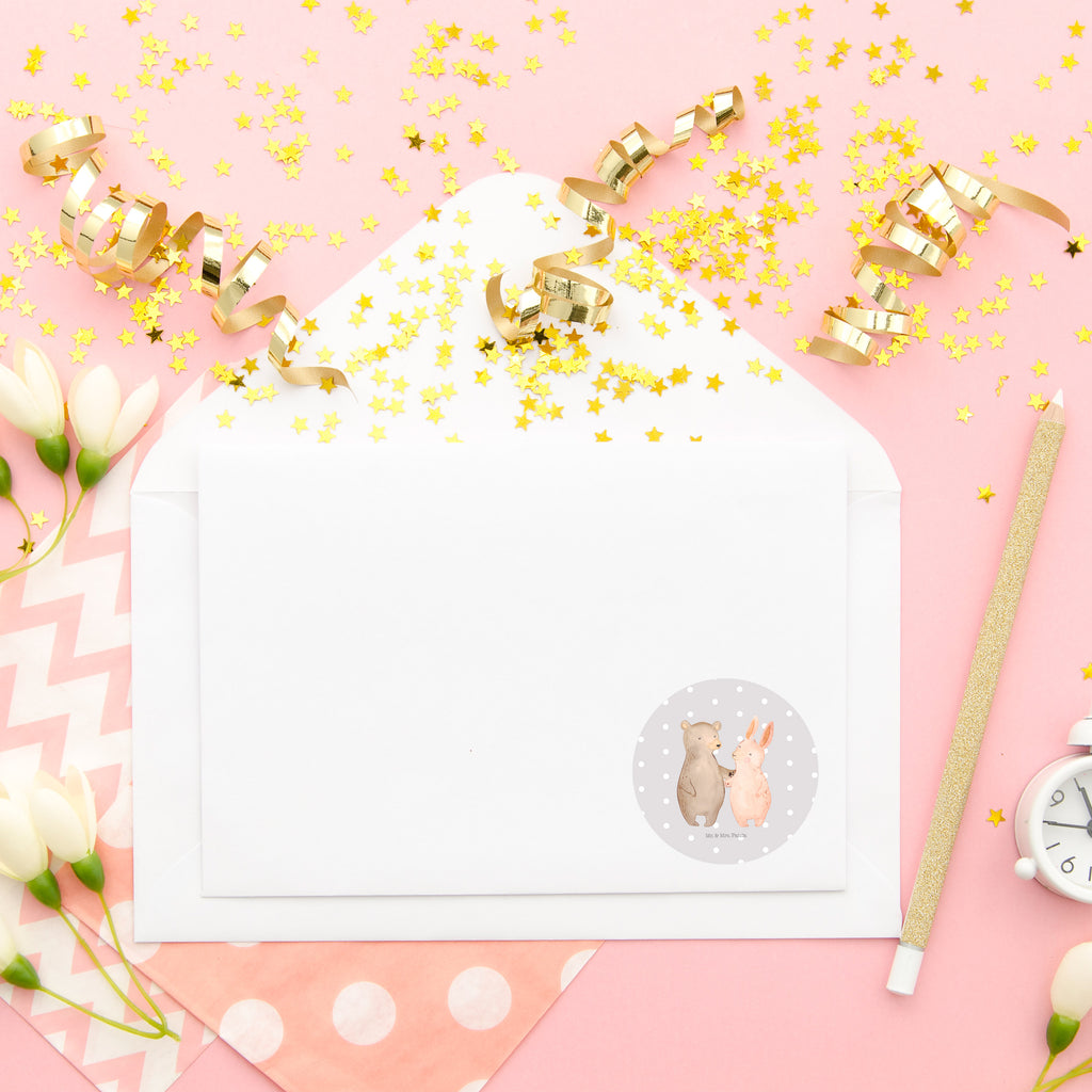 40mm Rund Aufkleber Bär Hase Umarmen Sticker, Aufkleber, Etikett, Liebe, Partner, Freund, Freundin, Ehemann, Ehefrau, Heiraten, Verlobung, Heiratsantrag, Liebesgeschenk, Jahrestag, Hocheitstag, Freunde, bester Freund, Hase, Bär, Bärchen, best friends