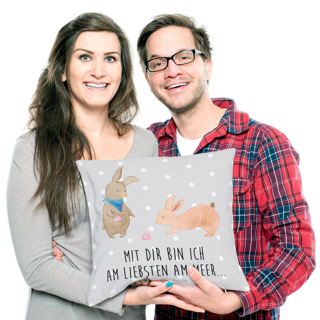 40x40 Kissen Hasen Muschel Kissenhülle, Kopfkissen, Sofakissen, Dekokissen, Motivkissen, Familie, Vatertag, Muttertag, Bruder, Schwester, Mama, Papa, Oma, Opa, Hasen, beste Freundin, Freundin, Freundinnen, best friends, BFF, Muscheln sammeln, Muscheln, Meer
