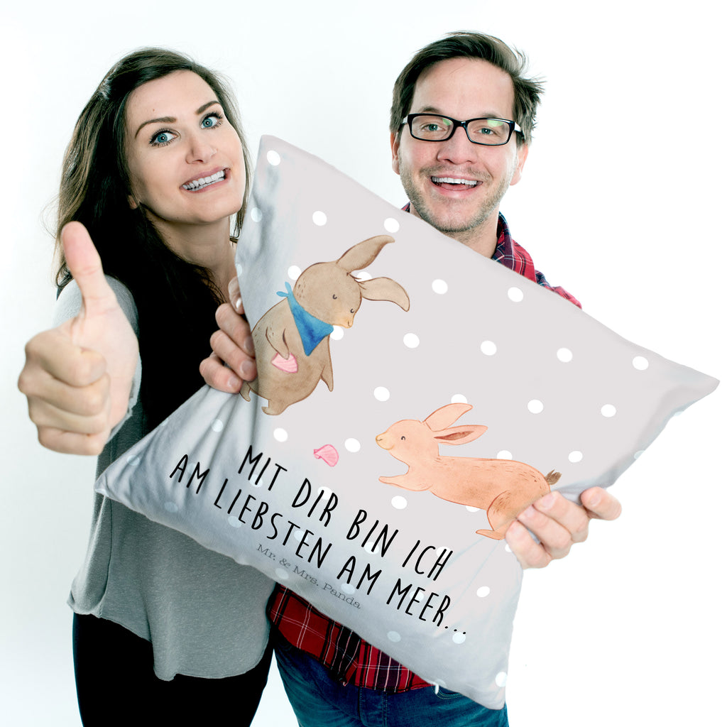 40x40 Kissen Hasen Muschel Kissenhülle, Kopfkissen, Sofakissen, Dekokissen, Motivkissen, Familie, Vatertag, Muttertag, Bruder, Schwester, Mama, Papa, Oma, Opa, Hasen, beste Freundin, Freundin, Freundinnen, best friends, BFF, Muscheln sammeln, Muscheln, Meer