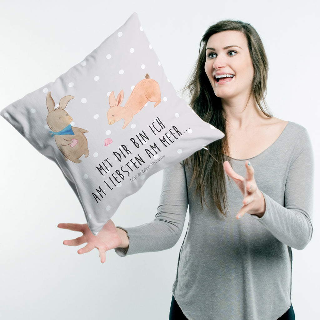 40x40 Kissen Hasen Muschel Kissenhülle, Kopfkissen, Sofakissen, Dekokissen, Motivkissen, Familie, Vatertag, Muttertag, Bruder, Schwester, Mama, Papa, Oma, Opa, Hasen, beste Freundin, Freundin, Freundinnen, best friends, BFF, Muscheln sammeln, Muscheln, Meer