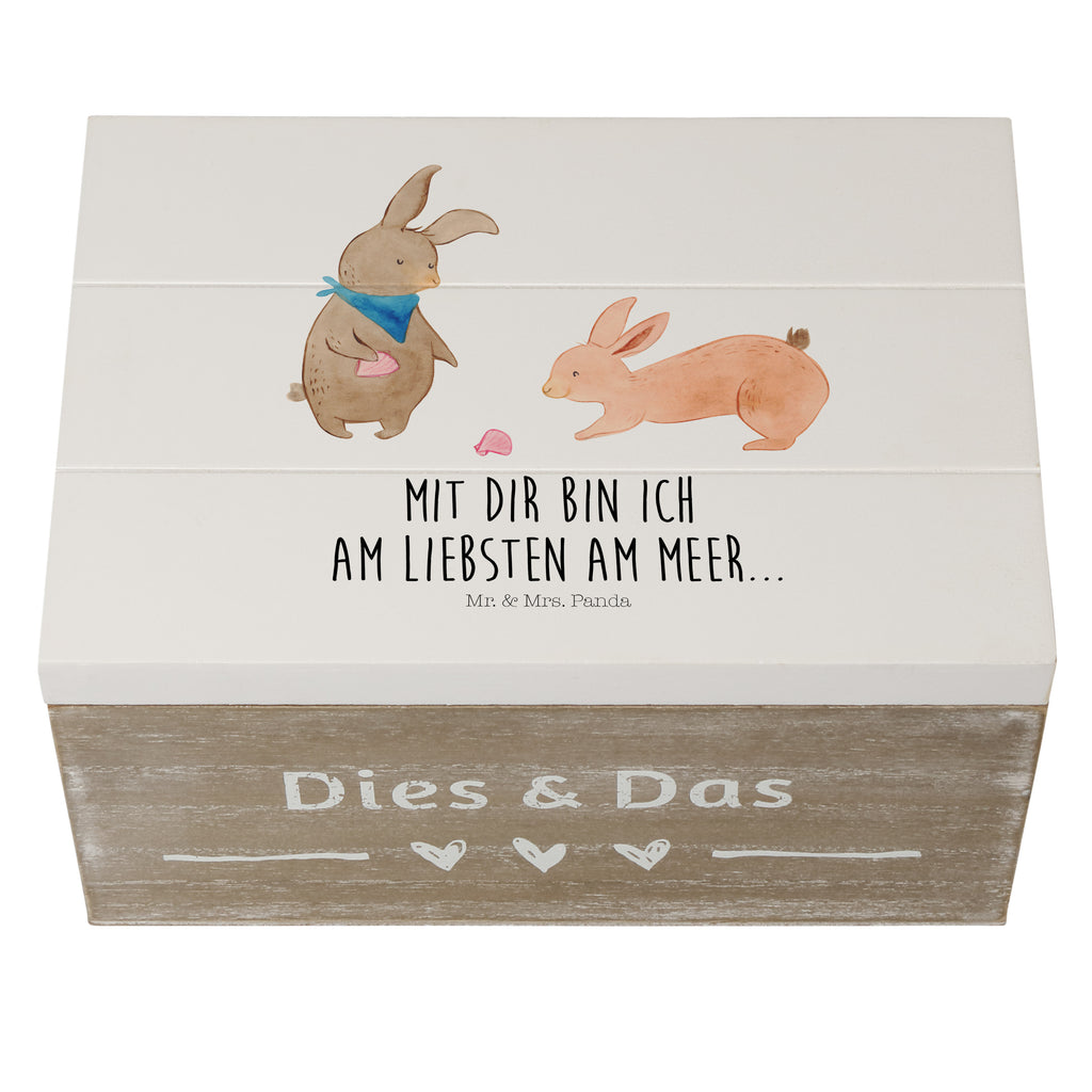 Holzkiste Hasen Muschel Holzkiste, Kiste, Schatzkiste, Truhe, Schatulle, XXL, Erinnerungsbox, Erinnerungskiste, Dekokiste, Aufbewahrungsbox, Familie, Vatertag, Muttertag, Bruder, Schwester, Mama, Papa, Oma, Opa, Hasen, beste Freundin, Freundin, Freundinnen, best friends, BFF, Muscheln sammeln, Muscheln, Meer