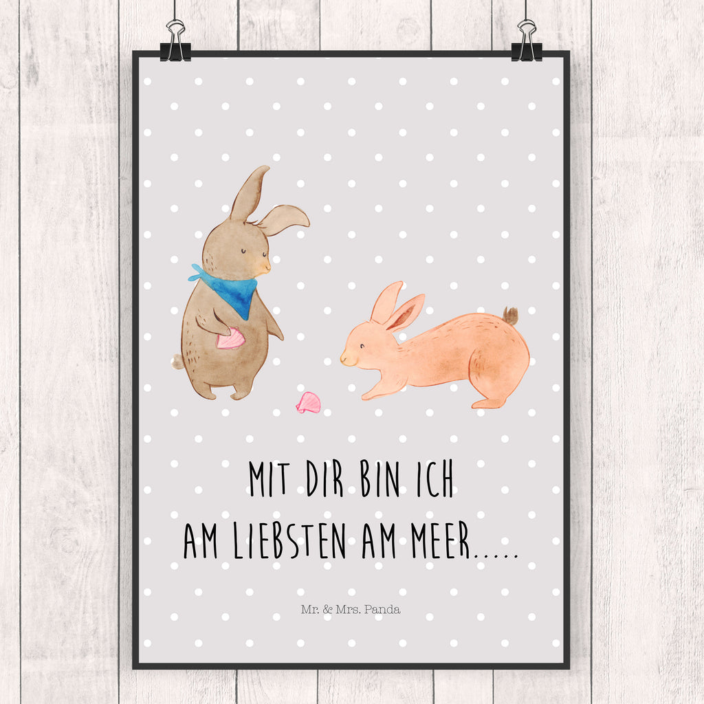 Poster Hasen Muschel Poster, Wandposter, Bild, Wanddeko, Küchenposter, Kinderposter, Wanddeko Bild, Raumdekoration, Wanddekoration, Handgemaltes Poster, Mr. & Mrs. Panda Poster, Designposter, Kunstdruck, Posterdruck, Familie, Vatertag, Muttertag, Bruder, Schwester, Mama, Papa, Oma, Opa, Hasen, beste Freundin, Freundin, Freundinnen, best friends, BFF, Muscheln sammeln, Muscheln, Meer