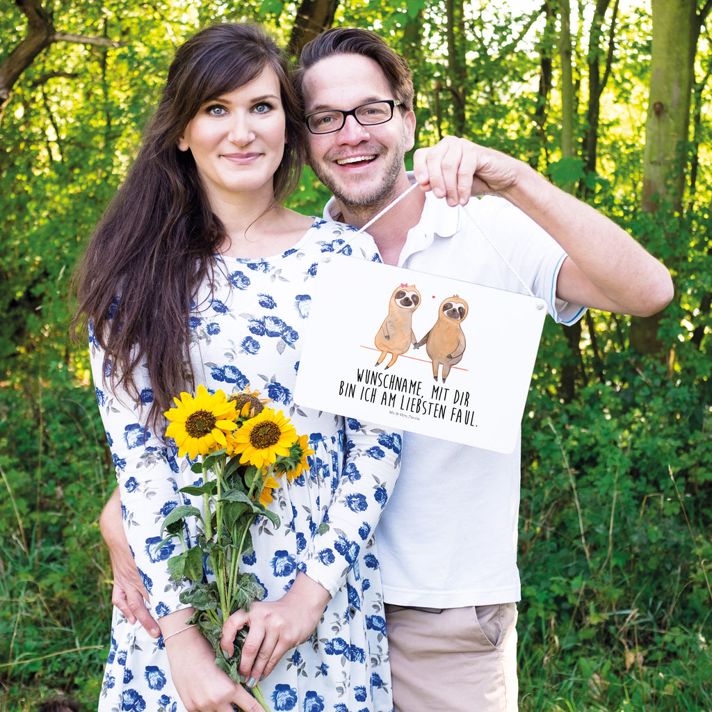 Deko Schild Faultier Pärchen Dekoschild, Deko Schild, Schild, Tür Schild, Türschild, Holzschild, Wandschild, Wanddeko, Faultier, Faultier Geschenk, Faultier Deko, Faultiere, faul, Lieblingstier, Liebe, Liebespaar, Faultierliebe, Faultierpärchen, verliebt, verlobt, gemeinsam, relaxen, Pärchen, Beziehung, Langsamkeit