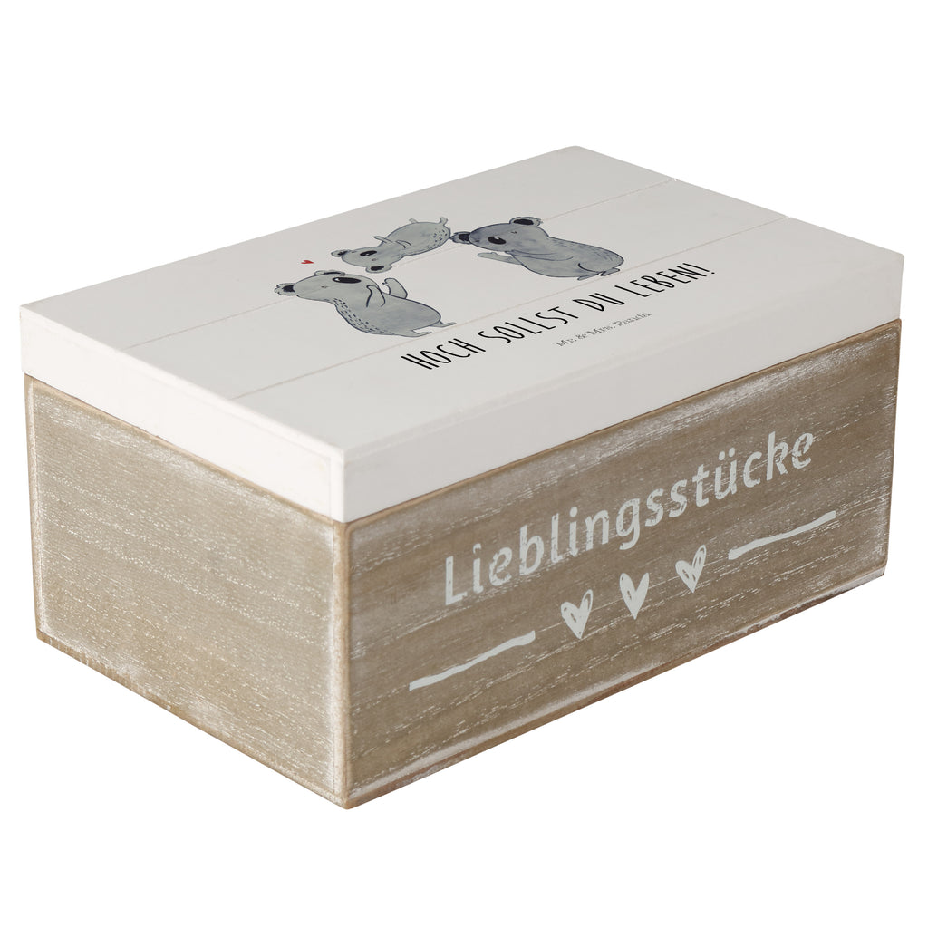 Holzkiste Koala Feiern Sich Holzkiste, Kiste, Schatzkiste, Truhe, Schatulle, XXL, Erinnerungsbox, Erinnerungskiste, Dekokiste, Aufbewahrungsbox, Geburtstag, Geburtstagsgeschenk, Geschenk, Koala, Familie, Kind, Eltern, Herz, Liebe