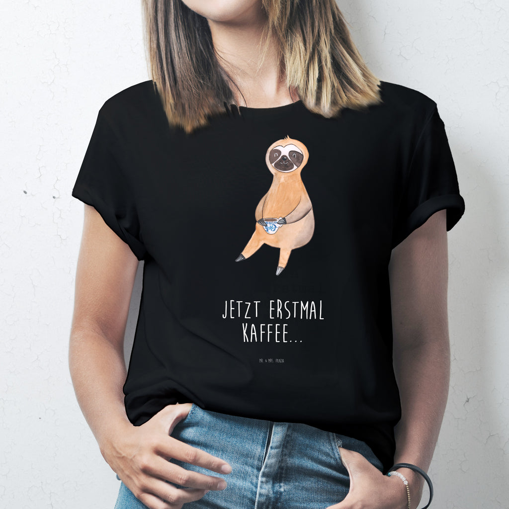 Größe S T-Shirt Faultier Kaffee T-Shirt, Shirt, Tshirt, Lustiges T-Shirt, T-Shirt mit Spruch, Party, Junggesellenabschied, Jubiläum, Geburstag, Herrn, Damen, Männer, Frauen, Schlafshirt, Nachthemd, Sprüche, Faultier, Faultier Geschenk, Faultier Deko, Faultiere, faul, Lieblingstier, Kaffee, erster Kaffee, Morgenmuffel, Frühaufsteher, Kaffeetasse, Genießer, Coffee, Kaffeegetränk