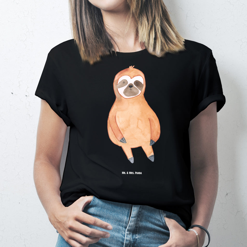 Größe M T-Shirt Faultier Zufrieden T-Shirt, Shirt, Tshirt, Lustiges T-Shirt, T-Shirt mit Spruch, Party, Junggesellenabschied, Jubiläum, Geburstag, Herrn, Damen, Männer, Frauen, Schlafshirt, Nachthemd, Sprüche, Faultier, Faultier Geschenk, Faultier Deko, Faultiere, faul, Lieblingstier, Pause, relaxen, Glück, glücklich, zufrieden, happy, Zufriedenheit, Gelassenheit, Ruhe, Frieden
