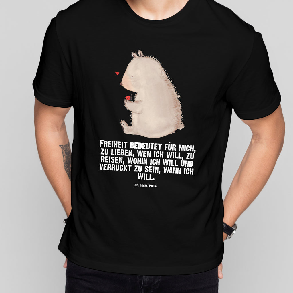 Größe L T-Shirt Bär mit Marienkäfer T-Shirt, Shirt, Tshirt, Lustiges T-Shirt, T-Shirt mit Spruch, Party, Junggesellenabschied, Jubiläum, Geburstag, Herrn, Damen, Männer, Frauen, Schlafshirt, Nachthemd, Sprüche, Bär, Teddy, Teddybär, Marienkäfer, Liebe, Freiheit, Motivation, Das Leben ist schön