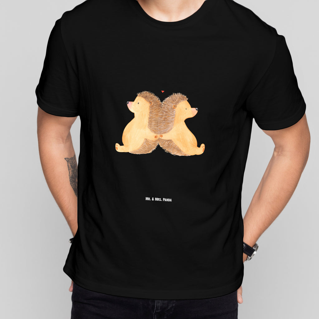 Größe S T-Shirt Igel händchenhaltend T-Shirt, Shirt, Tshirt, Lustiges T-Shirt, T-Shirt mit Spruch, Party, Junggesellenabschied, Jubiläum, Geburstag, Herrn, Damen, Männer, Frauen, Schlafshirt, Nachthemd, Sprüche, Liebe, Partner, Freund, Freundin, Ehemann, Ehefrau, Heiraten, Verlobung, Heiratsantrag, Liebesgeschenk, Jahrestag, Hocheitstag, Igel, Igelliebe, Hand in Hand, Liebesbeweis, große Liebe, Liebesbotschaft, Hochzeit, Lieblingsmensch, Gemeinsamkeit, Love, Geschenk für zwei