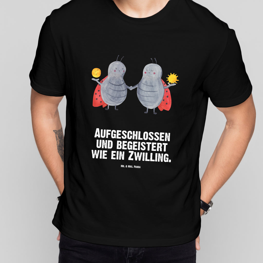 Größe L T-Shirt Sternzeichen Zwilling T-Shirt, Shirt, Tshirt, Lustiges T-Shirt, T-Shirt mit Spruch, Party, Junggesellenabschied, Jubiläum, Geburstag, Herrn, Damen, Männer, Frauen, Schlafshirt, Nachthemd, Sprüche, Tierkreiszeichen, Sternzeichen, Horoskop, Astrologie, Aszendent, Zwillinge, Zwilling Geschenk, Zwilling Sternzeichen, Geburtstag Mai, Geschenk Mai, Geschenk Juni, Marienkäfer, Glückskäfer, Zwillingsbruder, Zwillingsschwester