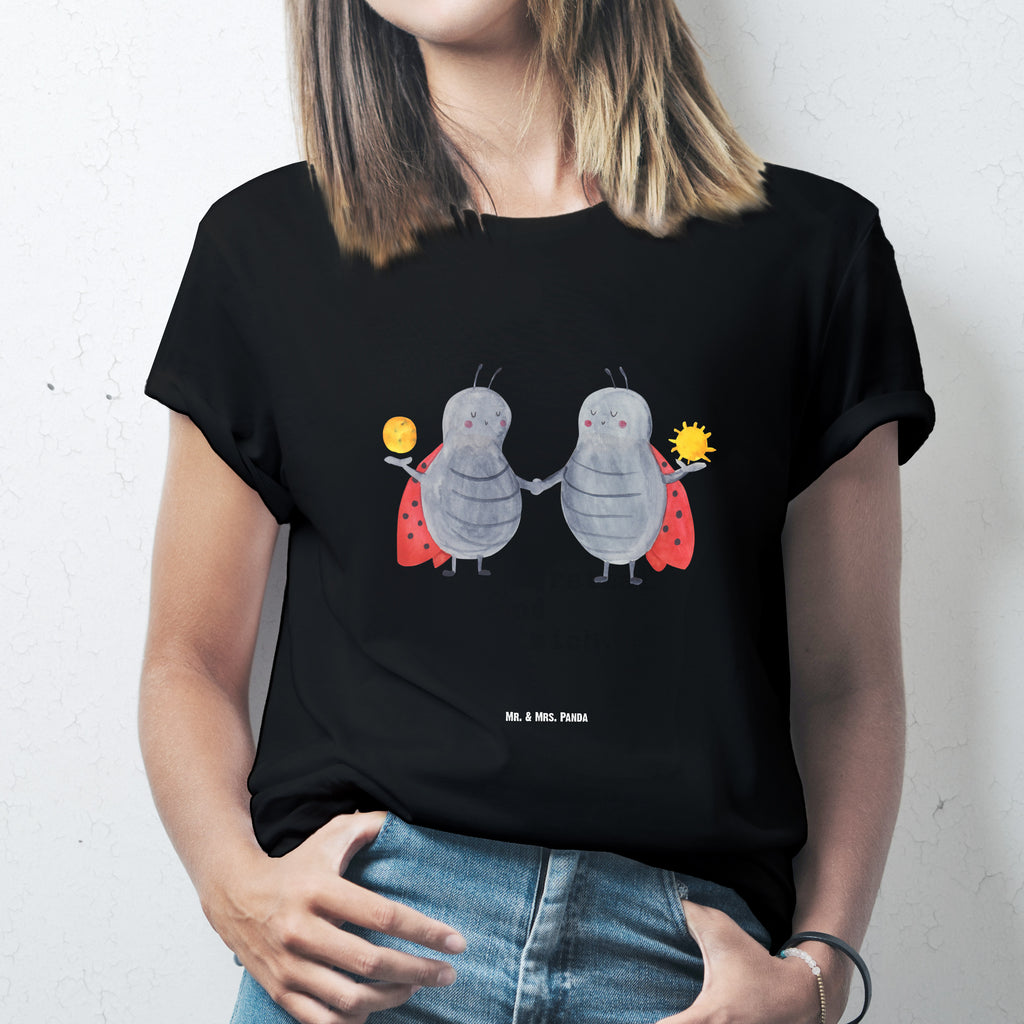 Größe L T-Shirt Sternzeichen Zwilling T-Shirt, Shirt, Tshirt, Lustiges T-Shirt, T-Shirt mit Spruch, Party, Junggesellenabschied, Jubiläum, Geburstag, Herrn, Damen, Männer, Frauen, Schlafshirt, Nachthemd, Sprüche, Tierkreiszeichen, Sternzeichen, Horoskop, Astrologie, Aszendent, Zwillinge, Zwilling Geschenk, Zwilling Sternzeichen, Geburtstag Mai, Geschenk Mai, Geschenk Juni, Marienkäfer, Glückskäfer, Zwillingsbruder, Zwillingsschwester