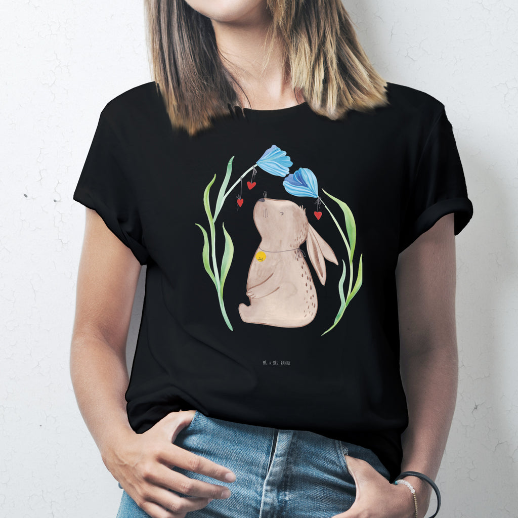 Größe S T-Shirt Hase Blume T-Shirt, Shirt, Tshirt, Lustiges T-Shirt, T-Shirt mit Spruch, Party, Junggesellenabschied, Jubiläum, Geburstag, Herrn, Damen, Männer, Frauen, Schlafshirt, Nachthemd, Sprüche, Ostern, Osterhase, Ostergeschenke, Osternest, Osterdeko, Geschenk zu Ostern, Hase, Kaninchen, Kind, Taufe, Taufgeschenk, Geburt, Schwangerschaft, erstes Kind, Kindergeburtstag, Geburtstag, Hoffnung, Träume
