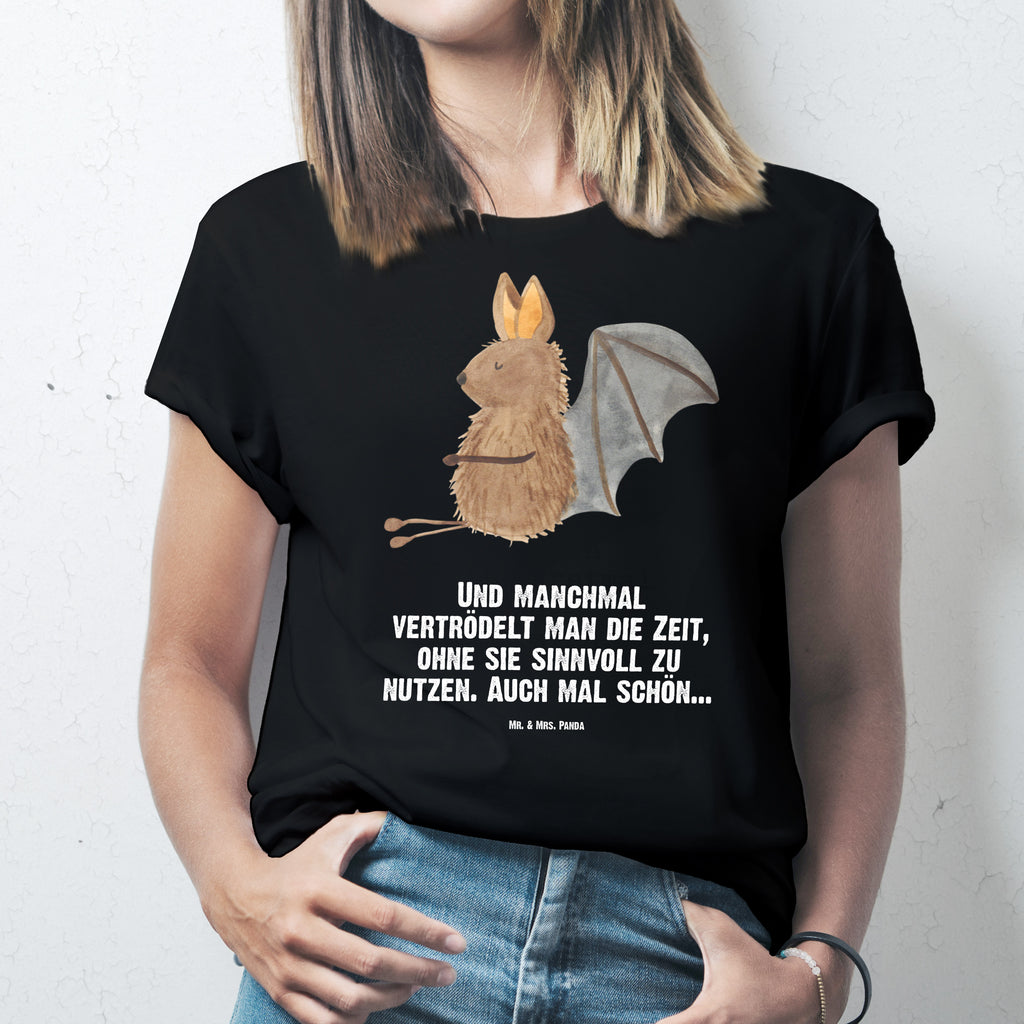 Größe XL T-Shirt Fledermaus sitzend T-Shirt, Shirt, Tshirt, Lustiges T-Shirt, T-Shirt mit Spruch, Party, Junggesellenabschied, Jubiläum, Geburstag, Herrn, Damen, Männer, Frauen, Schlafshirt, Nachthemd, Sprüche, Tiermotive, Gute Laune, lustige Sprüche, Tiere, Fledermaus, Fledermäuse, Motivation, entspannen