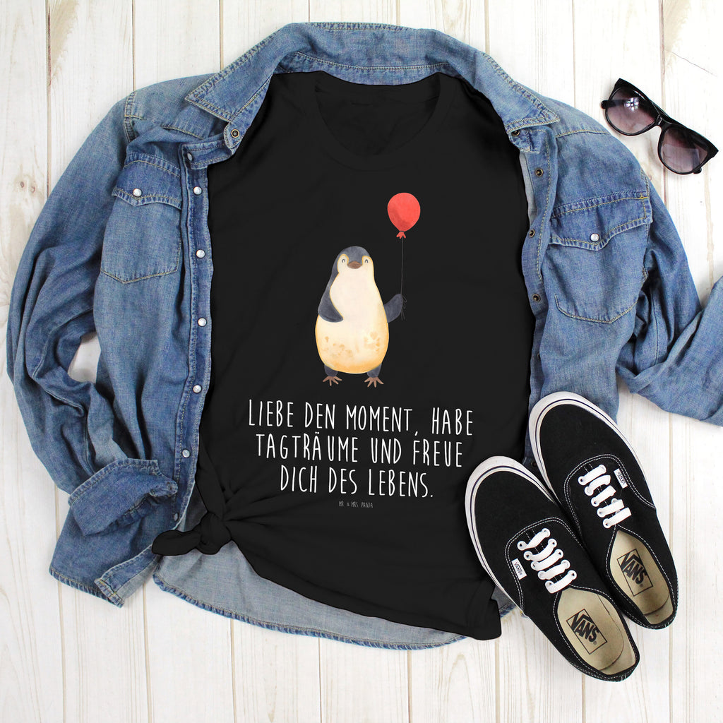 Größe S T-Shirt Pinguin Luftballon T-Shirt, Shirt, Tshirt, Lustiges T-Shirt, T-Shirt mit Spruch, Party, Junggesellenabschied, Jubiläum, Geburstag, Herrn, Damen, Männer, Frauen, Schlafshirt, Nachthemd, Sprüche, Pinguin, Pinguine, Luftballon, Tagträume, Lebenslust, Geschenk Freundin, Geschenkidee, beste Freundin, Motivation, Neustart, neues Leben, Liebe, Glück