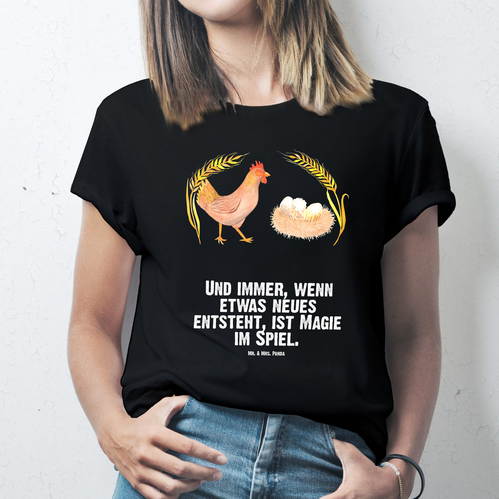 Größe S T-Shirt Huhn stolz T-Shirt, Shirt, Tshirt, Lustiges T-Shirt, T-Shirt mit Spruch, Party, Junggesellenabschied, Jubiläum, Geburstag, Herrn, Damen, Männer, Frauen, Schlafshirt, Nachthemd, Sprüche, Bauernhof, Hoftiere, Landwirt, Landwirtin, Hahn, Henne, Hühner, Eier, Hof, Landleben, Motivation, Geburt, Magie, Spruch, Schwangerschaft