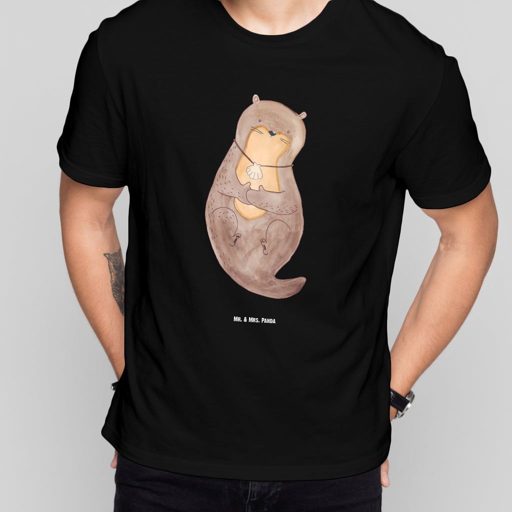 Größe XL T-Shirt Otter mit Muschelmedaillon T-Shirt, Shirt, Tshirt, Lustiges T-Shirt, T-Shirt mit Spruch, Party, Junggesellenabschied, Jubiläum, Geburstag, Herrn, Damen, Männer, Frauen, Schlafshirt, Nachthemd, Sprüche, Otter, Fischotter, Seeotter, Otterliebe, grübeln, träumen, Motivation, Tagträumen, Büro