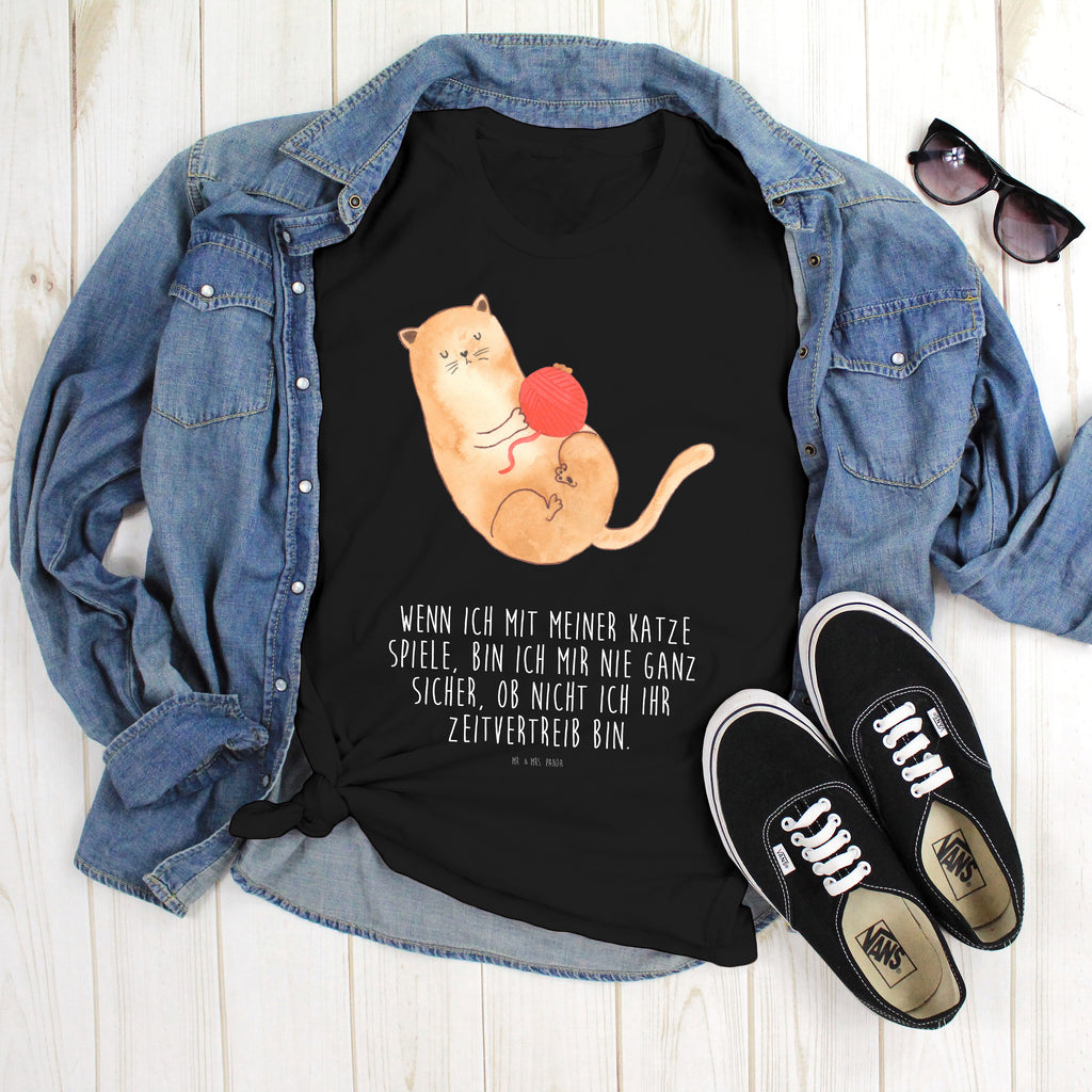Größe S T-Shirt Katzen Wollknäul T-Shirt, Shirt, Tshirt, Lustiges T-Shirt, T-Shirt mit Spruch, Party, Junggesellenabschied, Jubiläum, Geburstag, Herrn, Damen, Männer, Frauen, Schlafshirt, Nachthemd, Sprüche, Katze, Katzenmotiv, Katzenfan, Katzendeko, Katzenfreund, Katzenliebhaber, Katzenprodukte, Katzenartikel, Katzenaccessoires, Katzensouvenirs, Katzenliebhaberprodukte, Katzenmotive, Katzen, Kater, Mietze, Cat, Cats, Katzenhalter, Katzenbesitzerin, Haustier, Wollknäuel, Wolle, Spielen, Spiel, verspielt