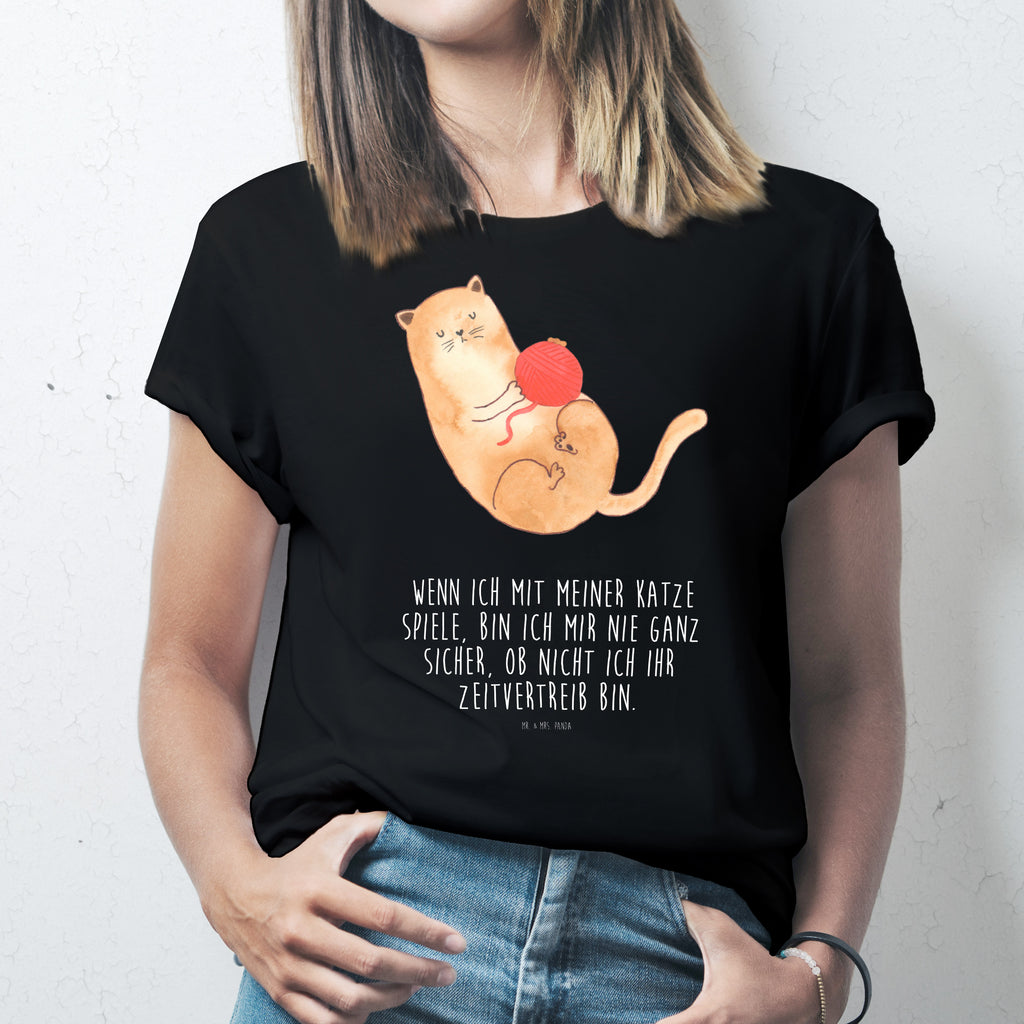 Größe S T-Shirt Katzen Wollknäul T-Shirt, Shirt, Tshirt, Lustiges T-Shirt, T-Shirt mit Spruch, Party, Junggesellenabschied, Jubiläum, Geburstag, Herrn, Damen, Männer, Frauen, Schlafshirt, Nachthemd, Sprüche, Katze, Katzenmotiv, Katzenfan, Katzendeko, Katzenfreund, Katzenliebhaber, Katzenprodukte, Katzenartikel, Katzenaccessoires, Katzensouvenirs, Katzenliebhaberprodukte, Katzenmotive, Katzen, Kater, Mietze, Cat, Cats, Katzenhalter, Katzenbesitzerin, Haustier, Wollknäuel, Wolle, Spielen, Spiel, verspielt