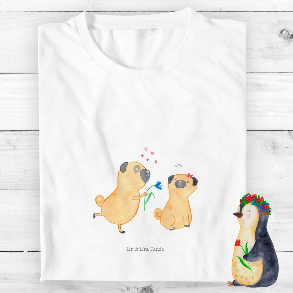 3-4 Jahre Kinder T-Shirt Mops verliebt Hund, Hundemotiv, Haustier, Hunderasse, Tierliebhaber, Hundebesitzer, Sprüche, Mops, Möpse, Hundeliebe, verliebt, Liebe, Liebesspruch. Verlobt, Geschenk Freund, Partner