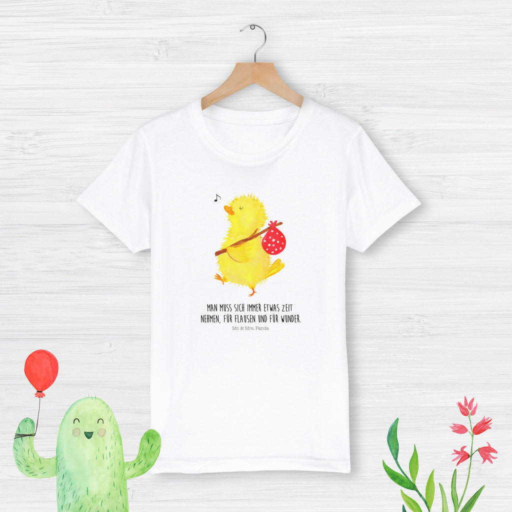 12-14 Jahre Kinder T-Shirt Küken Wanderer Ostern, Osterhase, Ostergeschenke, Osternest, Osterdeko, Geschenk zu Ostern, Küken, Osterei, Ostereier, Ei, Frühlingsgefühle, Freude, Grüße, liebe Grüße, Frohe Ostern, Ostergrüße, Flausen, Wunder, Reisen, Weltenbummler, Zeit, Zeitmanagement, Backpacker