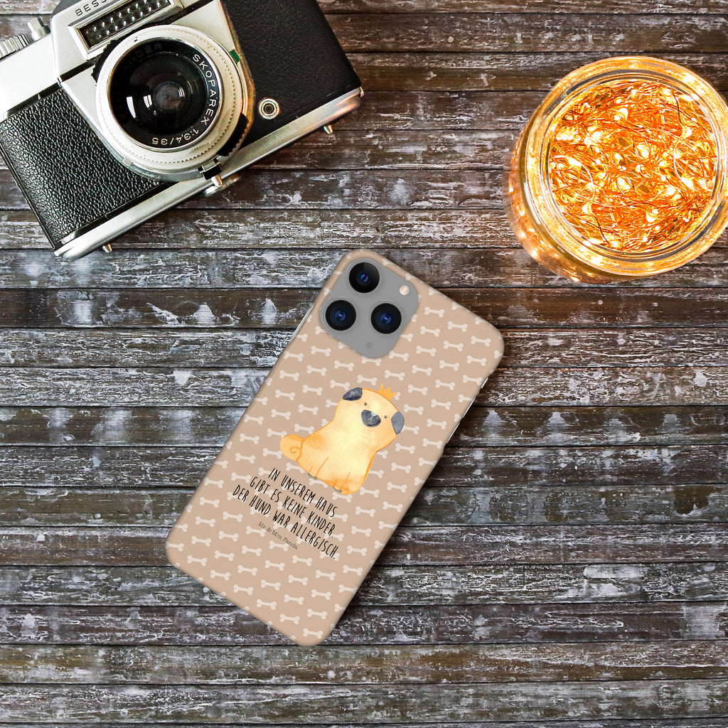 Iphone 11 Pro Handyhülle Mops Krone Iphone 11 Pro Handyhülle, Iphone 11 Pro, Handyhülle, Premium Kunststoff, Hund, Hundemotiv, Haustier, Hunderasse, Tierliebhaber, Hundebesitzer, Sprüche, Mops, allergisch, kinderlos, Hausregel, Hundebesitzer. Spruch, lustig
