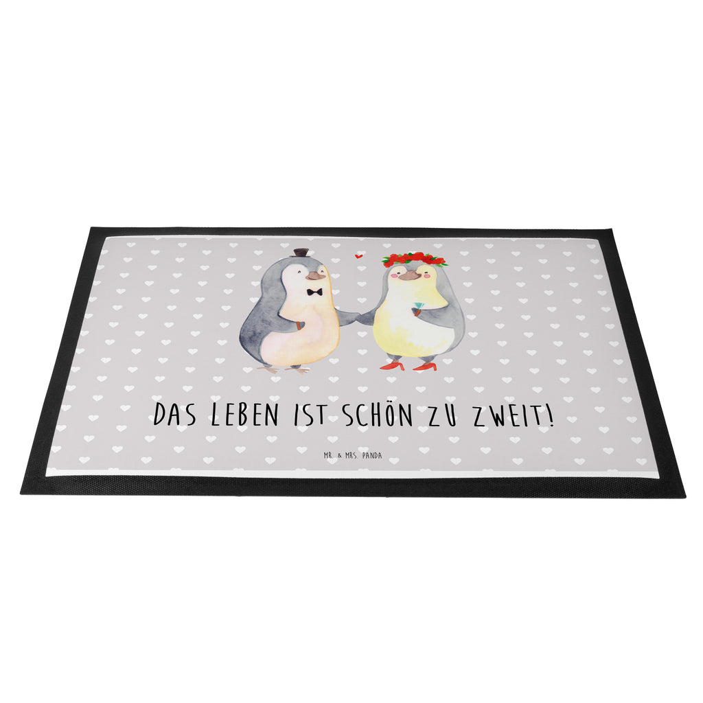 Fußmatte Pinguin Heirat  Türvorleger, Schmutzmatte, Fußabtreter, Matte, Schmutzfänger, Fußabstreifer, Schmutzfangmatte, Türmatte, Motivfußmatte,  Haustürmatte, Vorleger  Liebe,  Partner, Freund, Freundin, Ehemann, Ehefrau, Heiraten, Verlobung, Heiratsantrag, Liebesgeschenk, Jahrestag, Hocheitstag