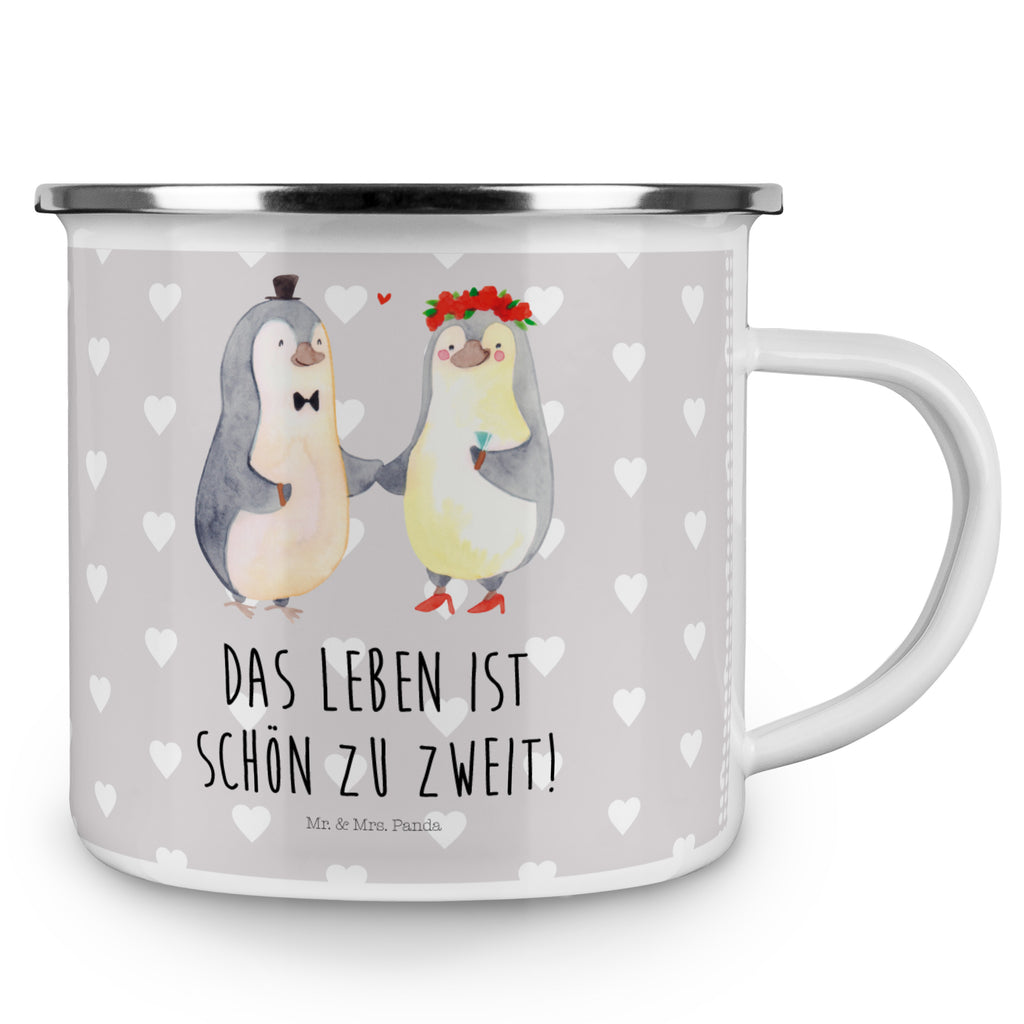 Camping Emaille Tasse Pinguin Heirat Campingtasse, Trinkbecher, Metalltasse, Outdoor Tasse, Emaille Trinkbecher, Blechtasse Outdoor, Emaille Campingbecher, Edelstahl Trinkbecher, Metalltasse für Camping, Kaffee Blechtasse, Camping Tasse Metall, Liebe, Partner, Freund, Freundin, Ehemann, Ehefrau, Heiraten, Verlobung, Heiratsantrag, Liebesgeschenk, Jahrestag, Hocheitstag