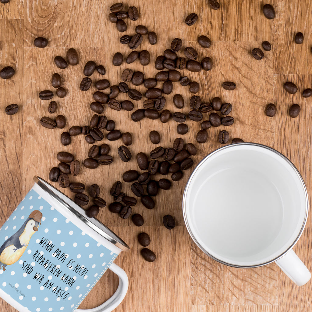 Camping Emaille Tasse Wenn Papa es nicht reparieren kann, sind wir am Arsch Campingtasse, Trinkbecher, Metalltasse, Outdoor Tasse, Emaille Trinkbecher, Blechtasse Outdoor, Emaille Campingbecher, Edelstahl Trinkbecher, Metalltasse für Camping, Kaffee Blechtasse, Camping Tasse Metall, Familie, Vatertag, Muttertag, Bruder, Schwester, Mama, Papa, Oma, Opa, Vater, Geschenk Papa, Bester Papa der Welt