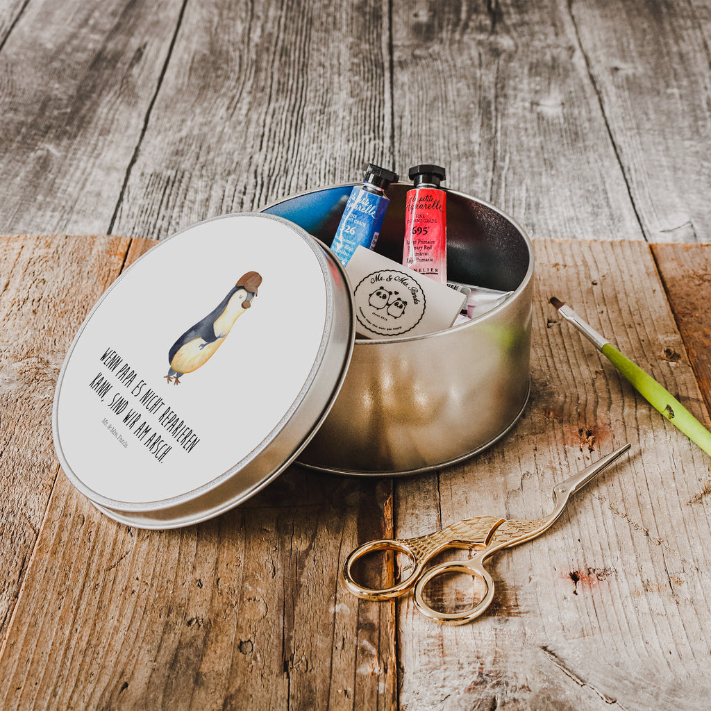 Blechdose rund Wenn Papa es nicht reparieren kann, sind wir am Arsch Metalldose, Keksdose, Dose, Vorratsdose, Geschenkbox, Familie, Vatertag, Muttertag, Bruder, Schwester, Mama, Papa, Oma, Opa, Vater, Geschenk Papa, Bester Papa der Welt