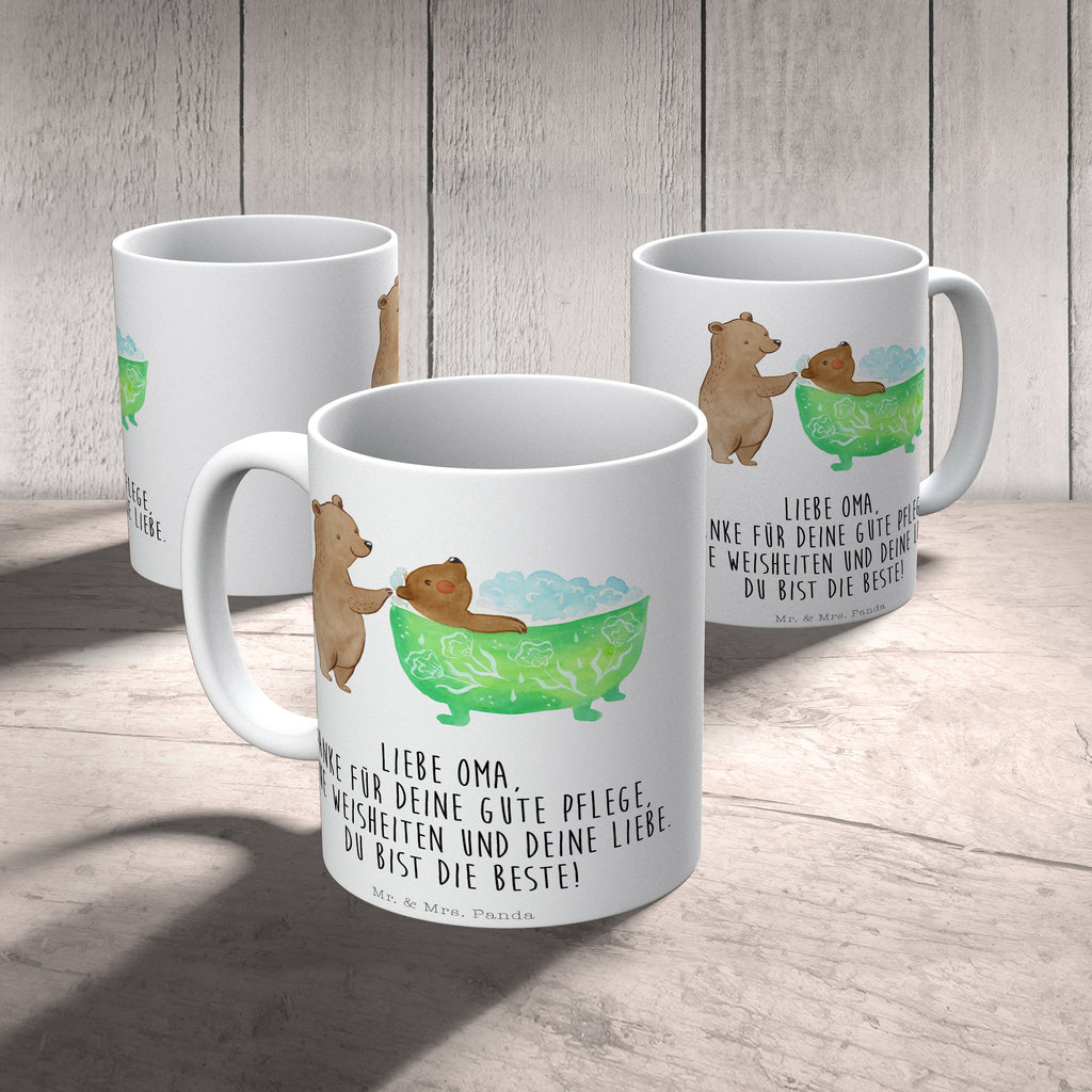 Tasse Oma badet Oma, Großmutter, Enkel, Familie, Baden, Liebe,  Becher, Kaffeetasse, Kaffeebecher, Tee, Frühstück, Büro  Familie, Vatertag, Muttertag, Bruder, Schwester, Mama, Papa, Oma, Opa