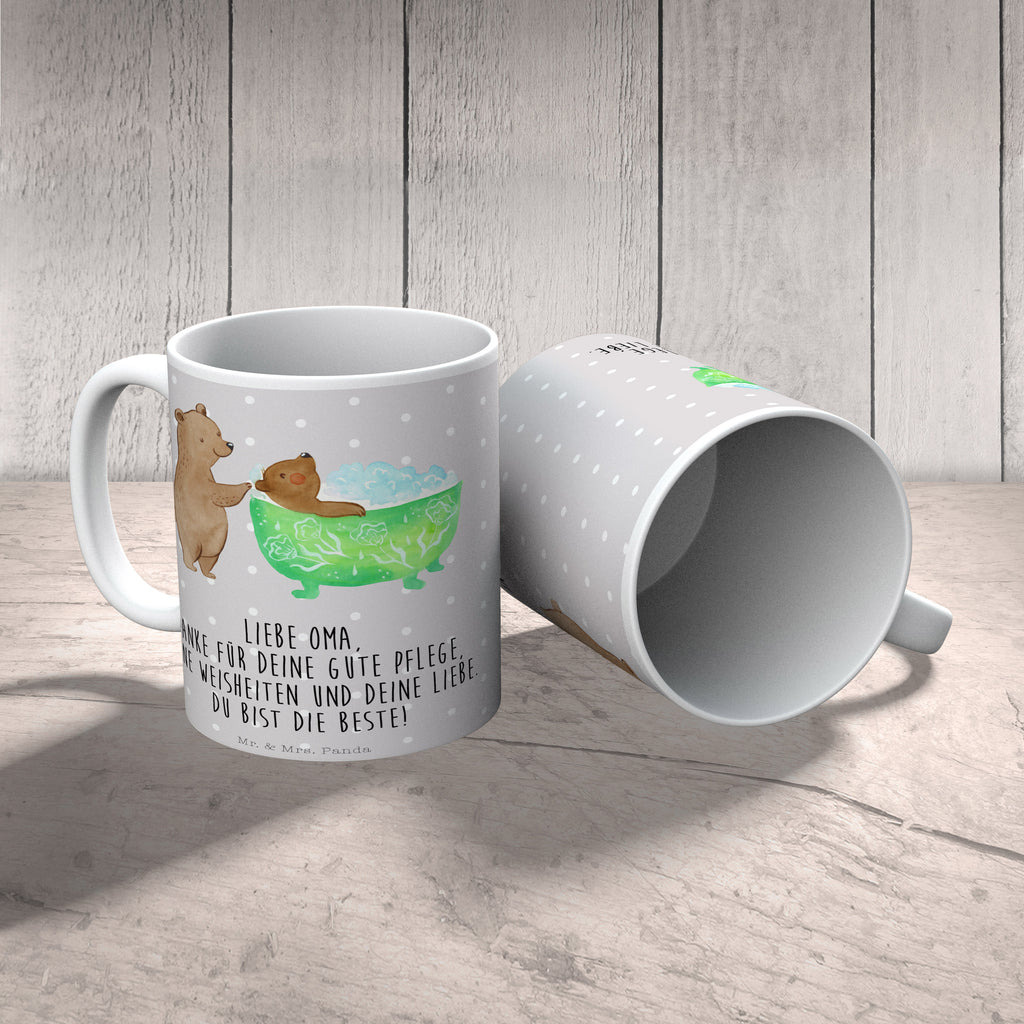 Tasse Oma badet Oma, Großmutter, Enkel, Familie, Baden, Liebe,  Becher, Kaffeetasse, Kaffeebecher, Tee, Frühstück, Büro  Familie, Vatertag, Muttertag, Bruder, Schwester, Mama, Papa, Oma, Opa