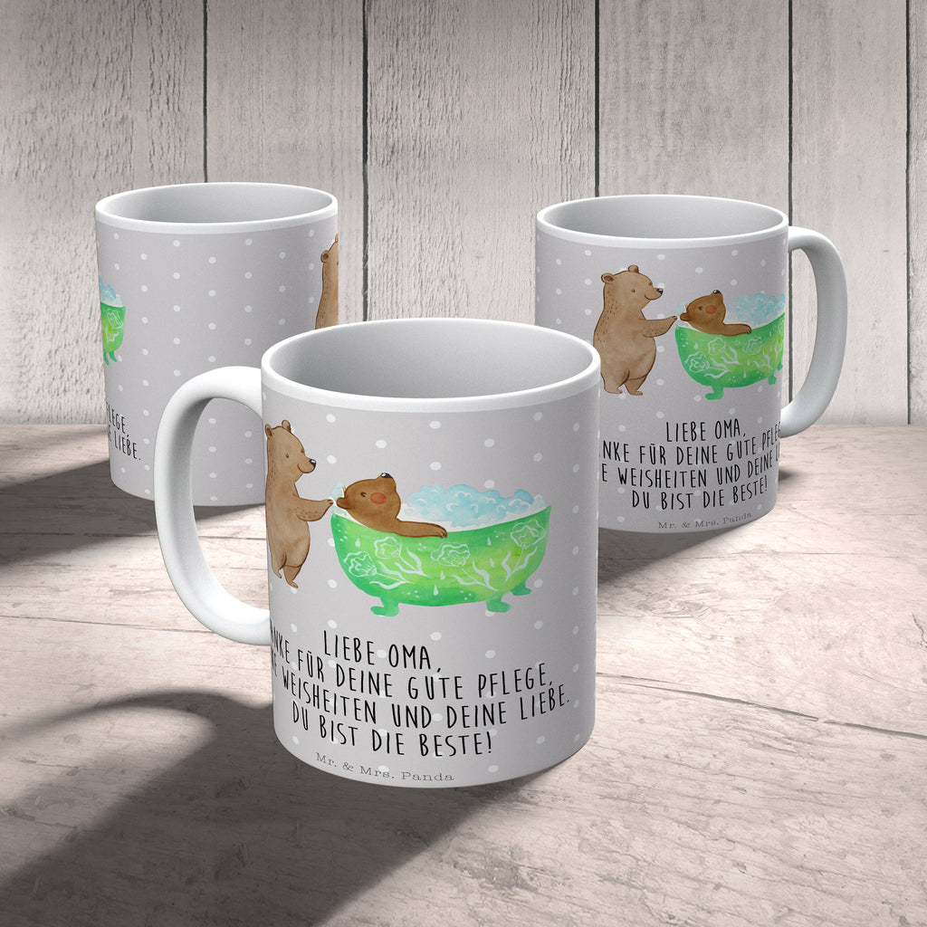 Tasse Oma badet Oma, Großmutter, Enkel, Familie, Baden, Liebe,  Becher, Kaffeetasse, Kaffeebecher, Tee, Frühstück, Büro  Familie, Vatertag, Muttertag, Bruder, Schwester, Mama, Papa, Oma, Opa