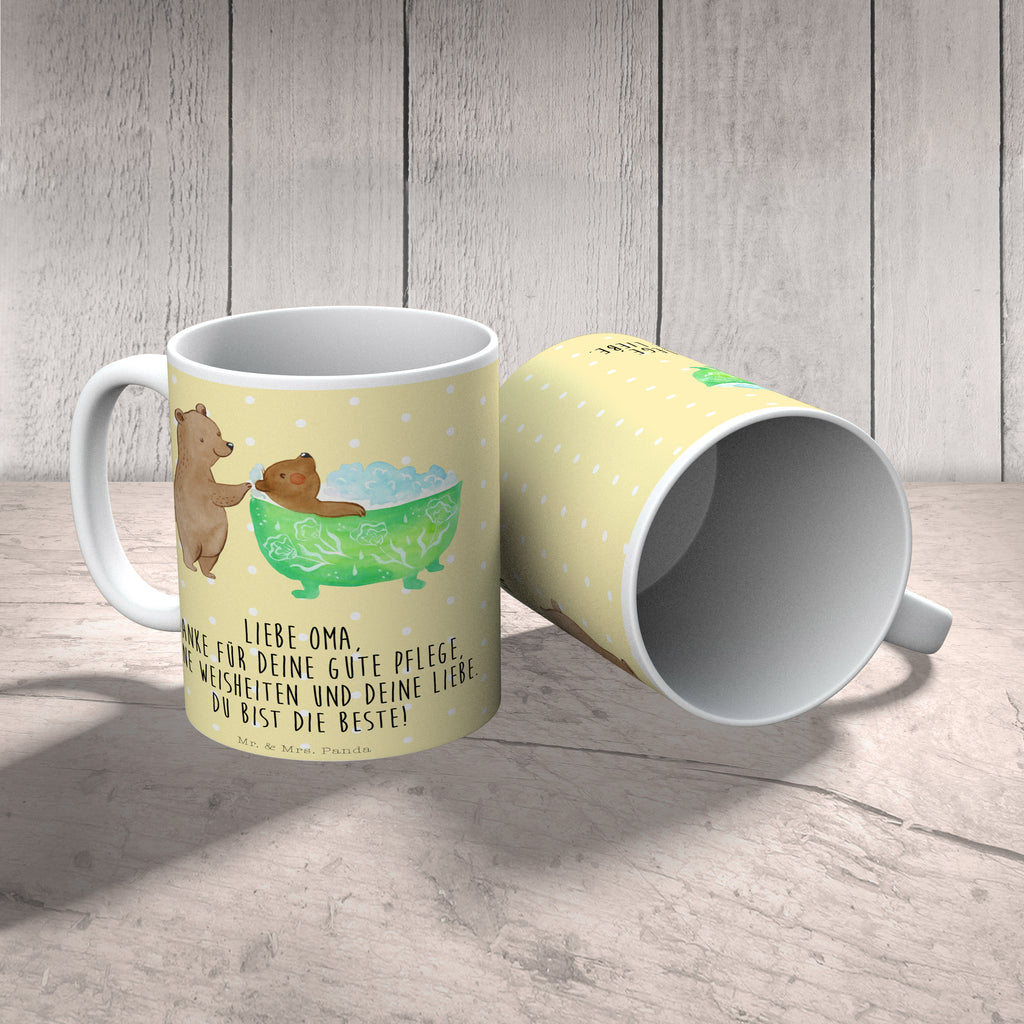 Tasse Oma badet Oma, Großmutter, Enkel, Familie, Baden, Liebe,  Becher, Kaffeetasse, Kaffeebecher, Tee, Frühstück, Büro  Familie, Vatertag, Muttertag, Bruder, Schwester, Mama, Papa, Oma, Opa