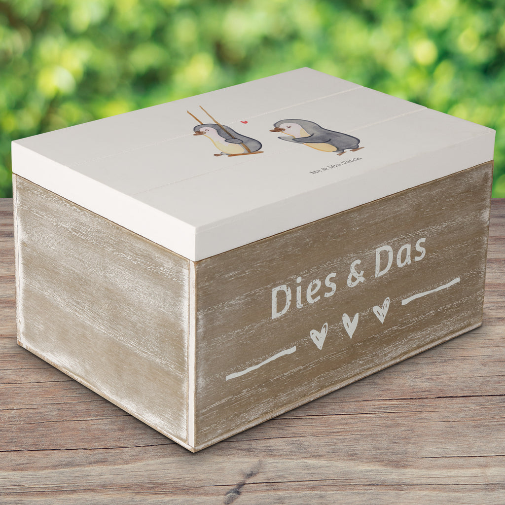 Holzkiste Pinguin Oma schaukeln Holzkiste, Kiste, Schatzkiste, Truhe, Schatulle, XXL, Erinnerungsbox, Erinnerungskiste, Dekokiste, Aufbewahrungsbox, Familie, Vatertag, Muttertag, Bruder, Schwester, Mama, Papa, Oma, Opa, beste Oma, Lieblingsoma, Geschenk für Oma, Omi, Großmutter