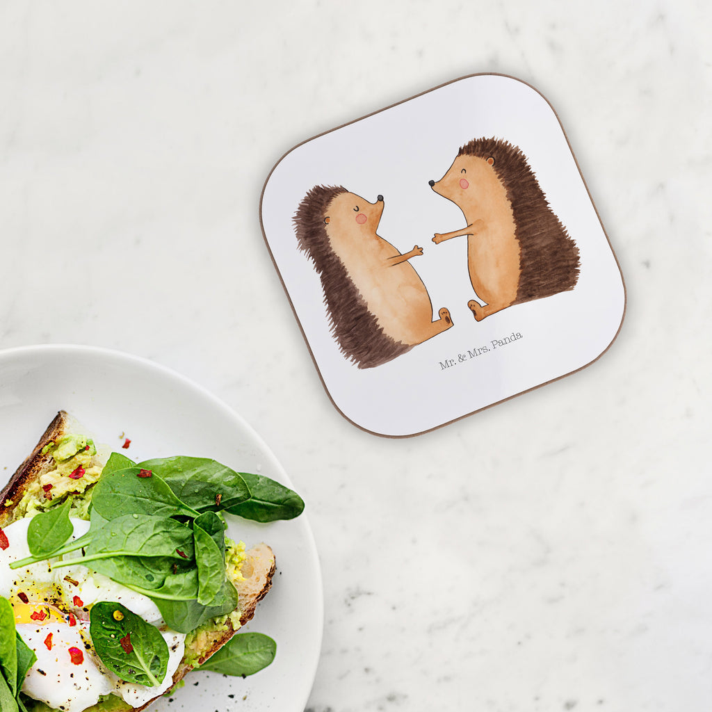 Quadratische Untersetzer Hochzeit Igel Liebe Bierdeckel, Glasuntersetzer, Untersetzer Gläser, Getränkeuntersetzer, Hochzeit, Hochzeitsgeschenk, Ehe, Hochzeitsfeier, Trauung, Trauungsgeschenk, Hochzeitskarte, Verlobungsfeier, Verlobungsgeschenk, Hochzeitsgeschenkideen, Hochzeitsgeschenke für Brautpaar, Igel, Paar, Liebe, Freund, Freundin, Paargeschenk