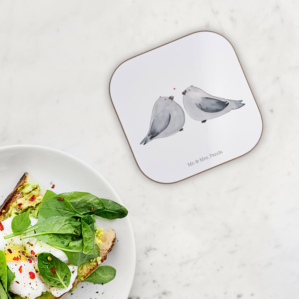 Quadratische Untersetzer Hochzeit Turteltauben Liebe Bierdeckel, Glasuntersetzer, Untersetzer Gläser, Getränkeuntersetzer, Hochzeit, Hochzeitsgeschenk, Ehe, Hochzeitsfeier, Trauung, Trauungsgeschenk, Hochzeitskarte, Verlobungsfeier, Verlobungsgeschenk, Hochzeitsgeschenkideen, Hochzeitsgeschenke für Brautpaar, Turteltaube, Turteltauben, Taube, Tauben, Paar, Liebe, Freund, Freundin, Paargeschenk