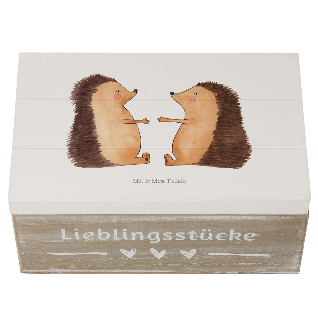 Holzkiste Hochzeit Igel Liebe Holzkiste, Kiste, Schatzkiste, Truhe, Schatulle, XXL, Erinnerungsbox, Erinnerungskiste, Dekokiste, Aufbewahrungsbox, Hochzeit, Hochzeitsgeschenk, Ehe, Hochzeitsfeier, Trauung, Trauungsgeschenk, Hochzeitskarte, Verlobungsfeier, Verlobungsgeschenk, Hochzeitsgeschenkideen, Hochzeitsgeschenke für Brautpaar, Igel, Paar, Liebe, Freund, Freundin, Paargeschenk