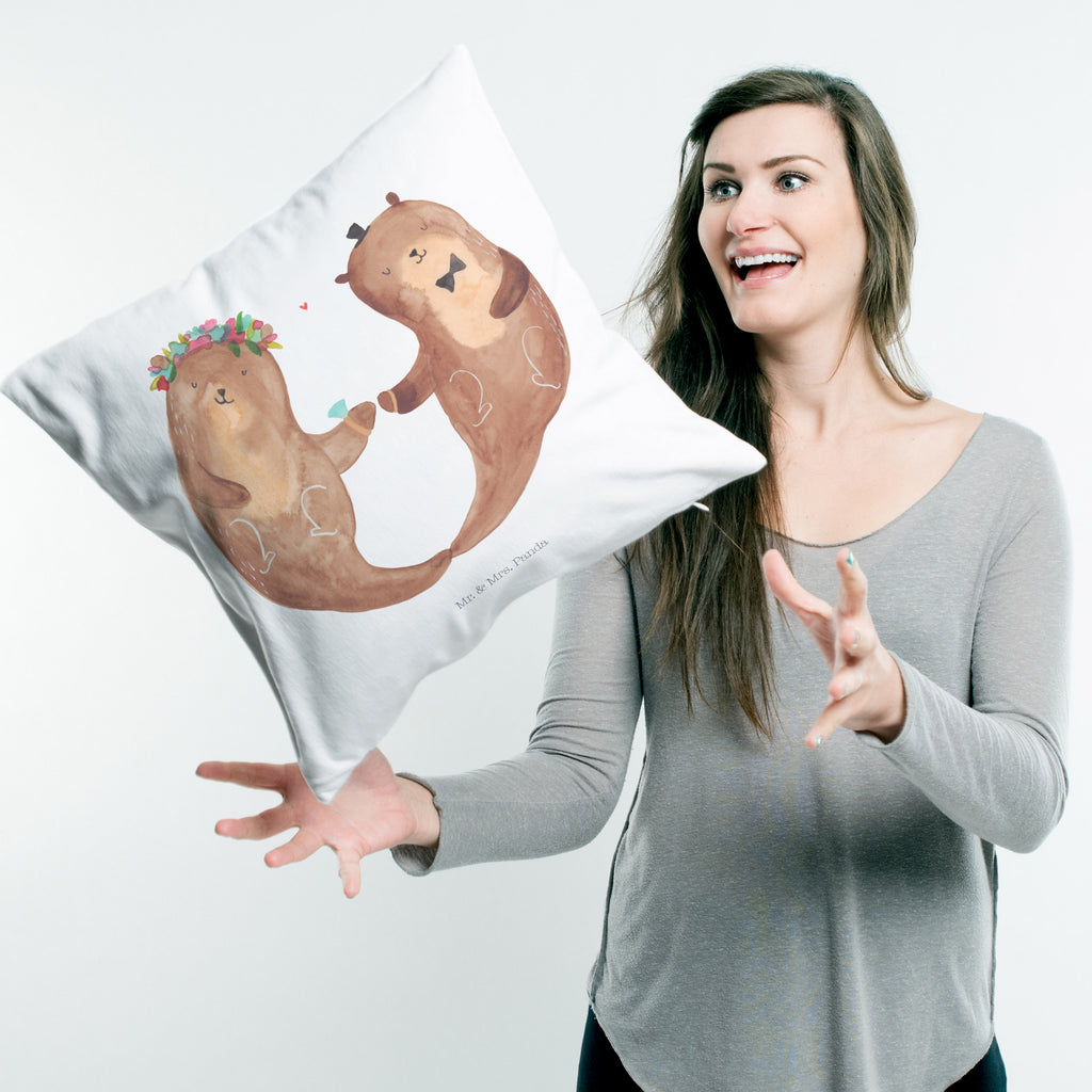 40x40 Kissen Hochzeitspaar Otter Kissenhülle, Kopfkissen, Sofakissen, Dekokissen, Motivkissen, Hochzeit, Hochzeitsgeschenk, Ehe, Hochzeitsfeier, Trauung, Trauungsgeschenk, Hochzeitskarte, Verlobungsfeier, Verlobungsgeschenk, Hochzeitsgeschenkideen, Hochzeitsgeschenke für Brautpaar, Hochzeitstag, Geschenk zur Hochzeit