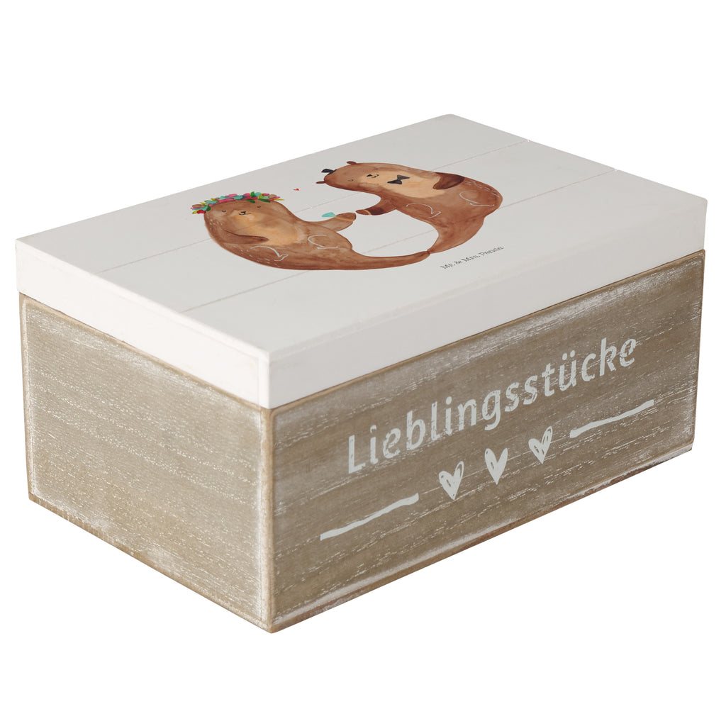 Holzkiste Hochzeitspaar Otter Holzkiste, Kiste, Schatzkiste, Truhe, Schatulle, XXL, Erinnerungsbox, Erinnerungskiste, Dekokiste, Aufbewahrungsbox, Hochzeit, Hochzeitsgeschenk, Ehe, Hochzeitsfeier, Trauung, Trauungsgeschenk, Hochzeitskarte, Verlobungsfeier, Verlobungsgeschenk, Hochzeitsgeschenkideen, Hochzeitsgeschenke für Brautpaar, Hochzeitstag, Geschenk zur Hochzeit
