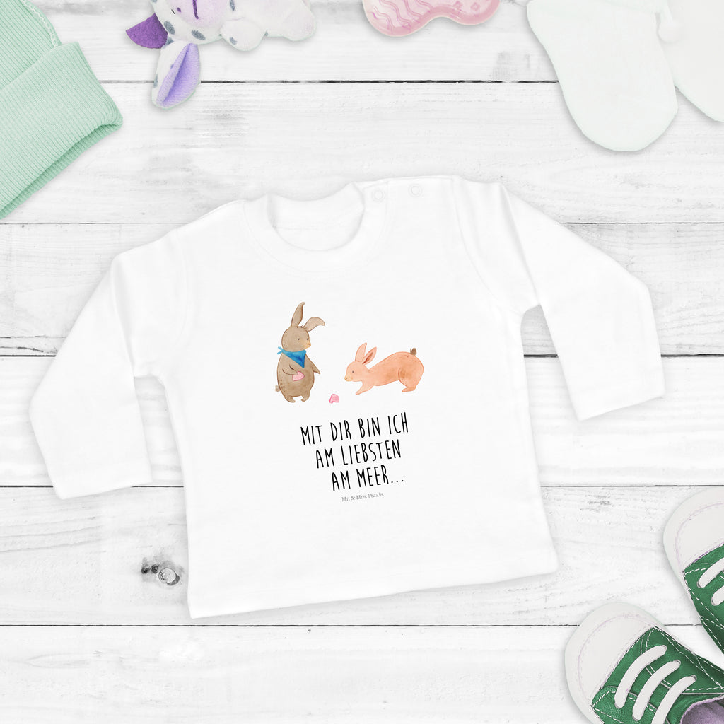 18-24 Monate Baby Longsleeve Hasen Muschel Mädchen, Jungen, Baby, Langarm, Bio, Kleidung, Longsleeve, Familie, Vatertag, Muttertag, Bruder, Schwester, Mama, Papa, Oma, Opa, Hasen, beste Freundin, Freundin, Freundinnen, best friends, BFF, Muscheln sammeln, Muscheln, Meer