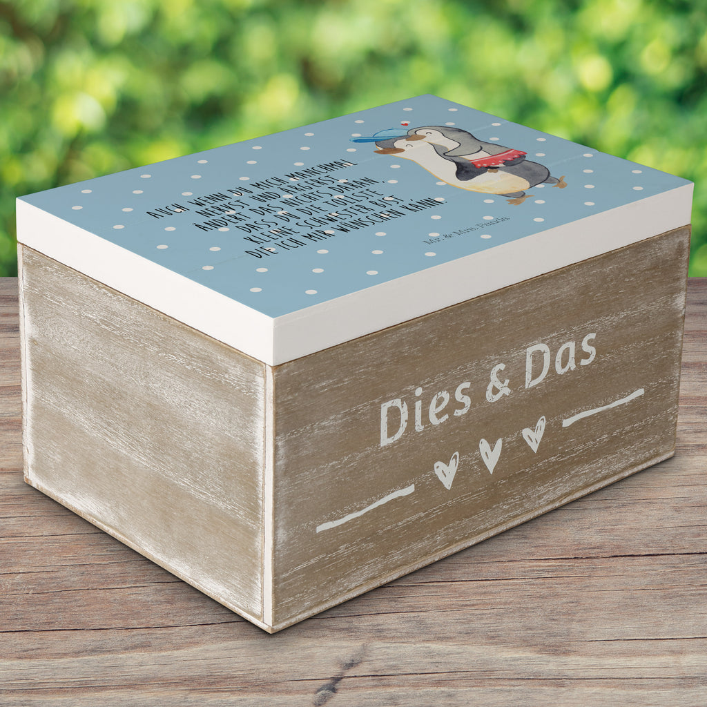Holzkiste Pinguin Kleine Schwester Holzkiste, Kiste, Schatzkiste, Truhe, Schatulle, XXL, Erinnerungsbox, Erinnerungskiste, Dekokiste, Aufbewahrungsbox, Familie, Vatertag, Muttertag, Bruder, Schwester, Mama, Papa, Oma, Opa