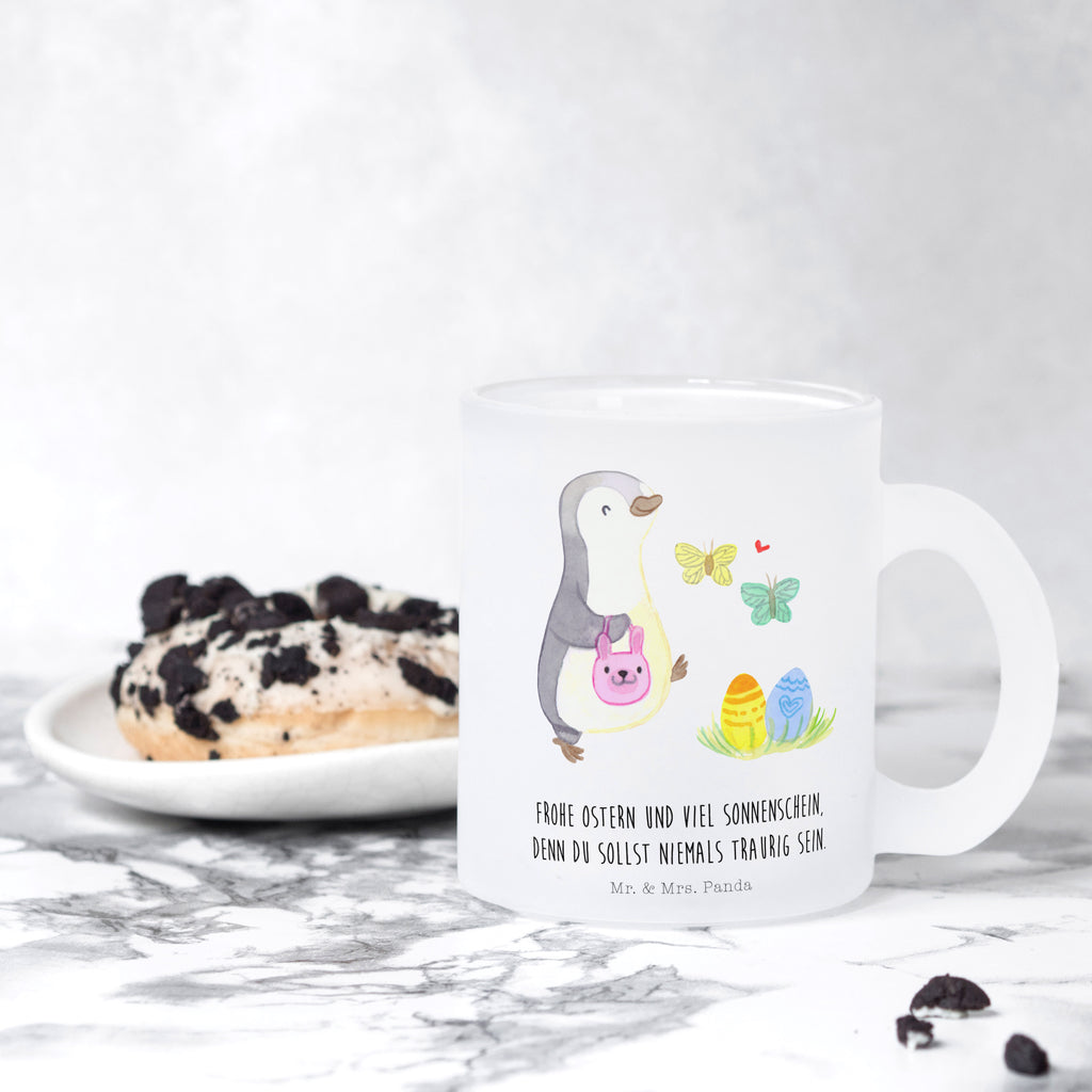 Teetasse Pinguin Eiersuche Teetasse, Teeglas, Teebecher, Tasse mit Henkel, Tasse, Glas Teetasse, Teetasse aus Glas, Ostern, Osterhase, Ostergeschenke, Osternest, Osterdeko, Geschenk zu Ostern