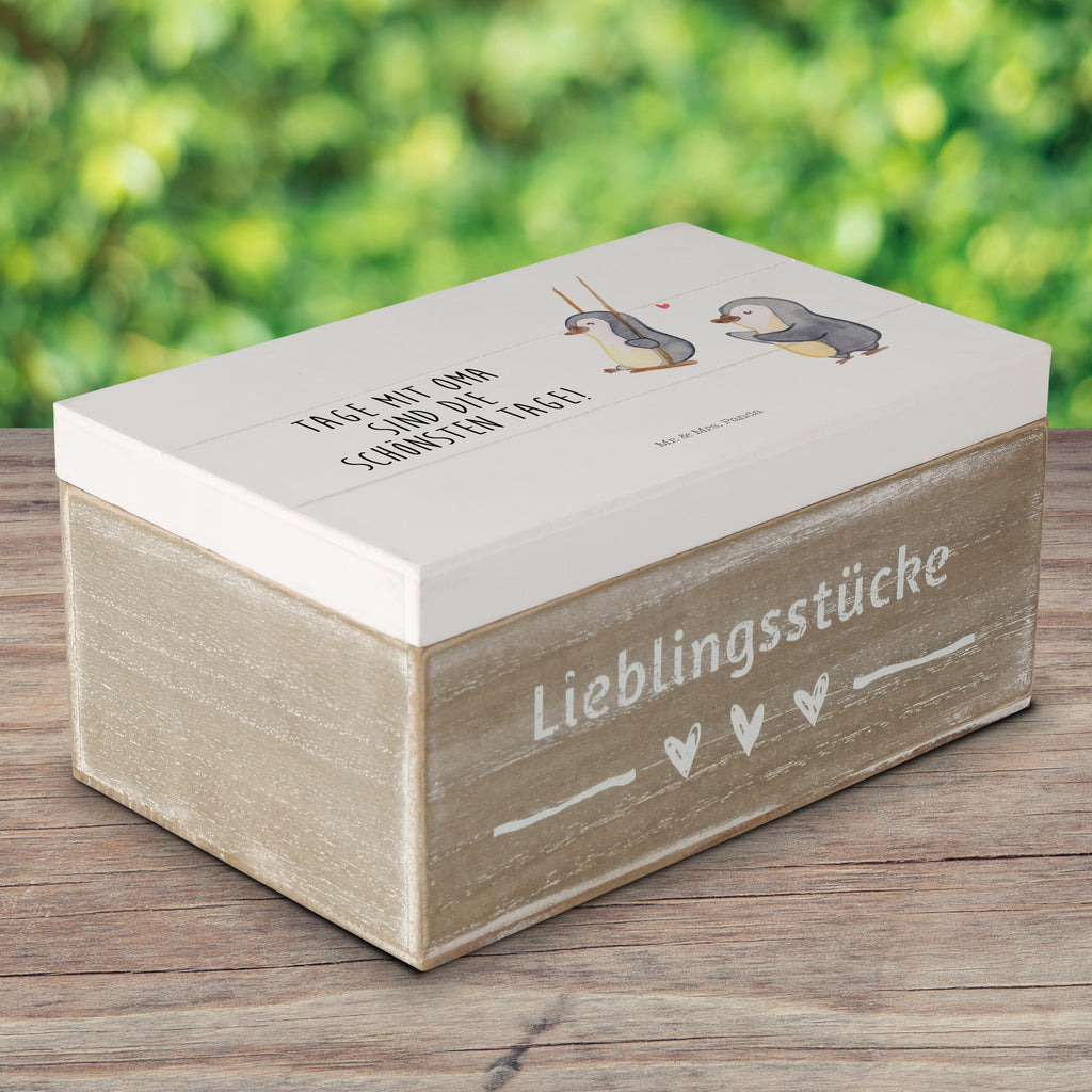 Holzkiste Pinguin Oma schaukeln Holzkiste, Kiste, Schatzkiste, Truhe, Schatulle, XXL, Erinnerungsbox, Erinnerungskiste, Dekokiste, Aufbewahrungsbox, Familie, Vatertag, Muttertag, Bruder, Schwester, Mama, Papa, Oma, Opa, beste Oma, Lieblingsoma, Geschenk für Oma, Omi, Großmutter