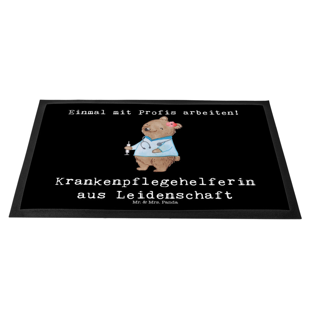 Fußmatte Krankenpflegehelferin aus Leidenschaft Krankenpflegehelferin, Pflegehelferin, Ausbildung, Pflegekraft,  Türvorleger, Schmutzmatte, Fußabtreter, Matte, Schmutzfänger, Fußabstreifer, Schmutzfangmatte, Türmatte, Motivfußmatte,  Haustürmatte, Vorleger  Beruf, Ausbildung, Jubiläum, Abschied, Rente, Kollege, Kollegin, Geschenk, Schenken, Arbeitskollege, Mitarbeiter, Firma, Danke, Dankeschön