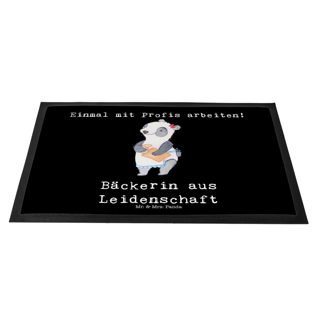 Fußmatte Bäckerin aus Leidenschaft Bäckerin, Konditorin, Brotbäckerin, Bäckerei, Backstube, Bäckerladen, Brotmanufaktur,  Türvorleger, Schmutzmatte, Fußabtreter, Matte, Schmutzfänger, Fußabstreifer, Schmutzfangmatte, Türmatte, Motivfußmatte,  Haustürmatte, Vorleger  Beruf, Ausbildung, Jubiläum, Abschied, Rente, Kollege, Kollegin, Geschenk, Schenken, Arbeitskollege, Mitarbeiter, Firma, Danke, Dankeschön